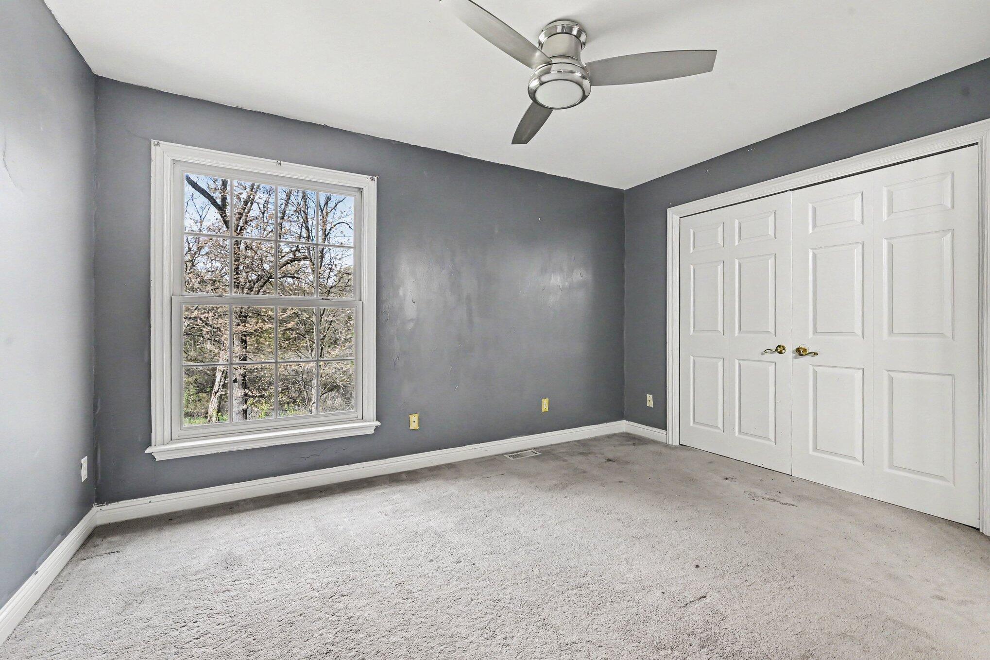 4696 Forest Creek Drive Property Photo 9