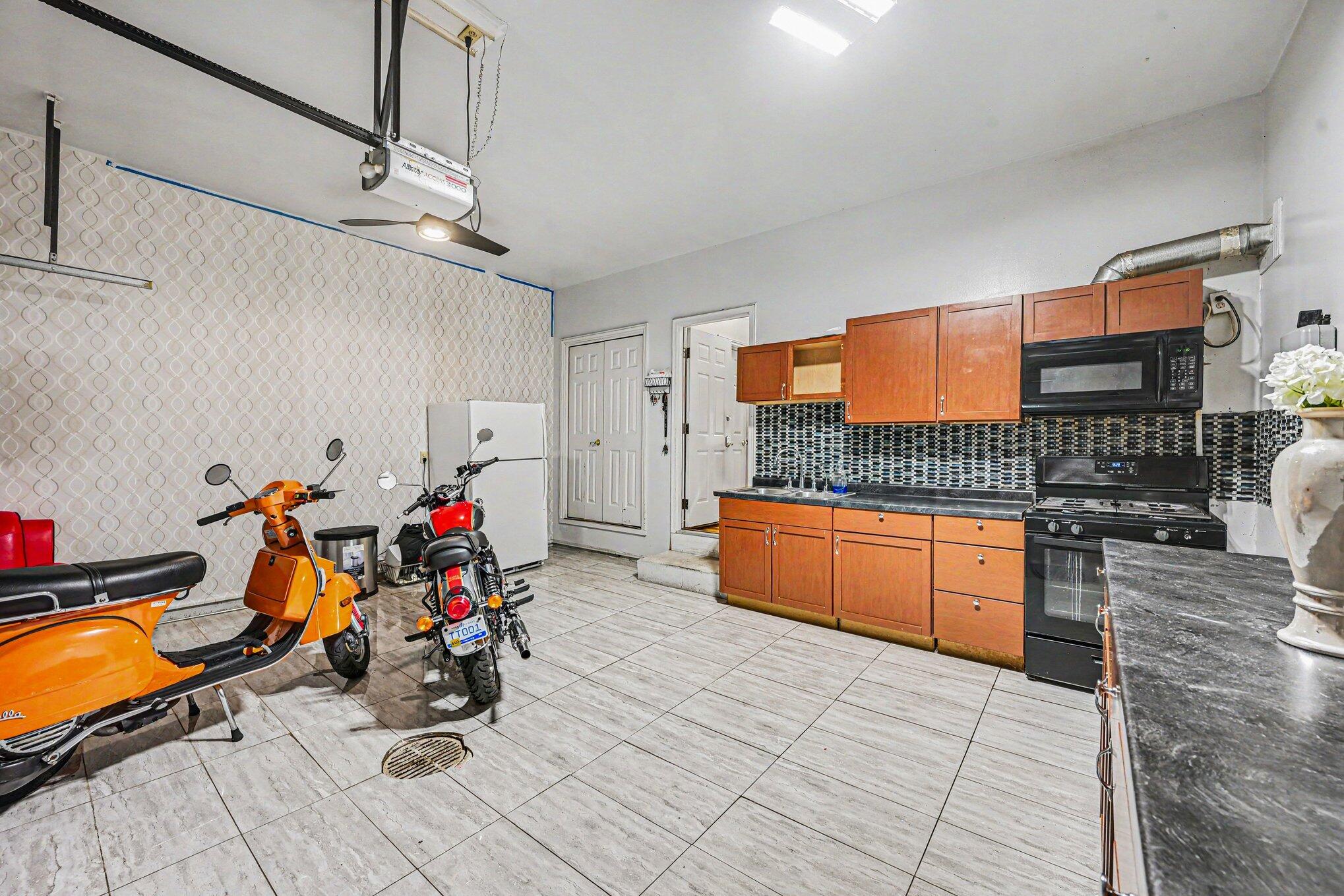 4696 Forest Creek Drive Property Photo 13