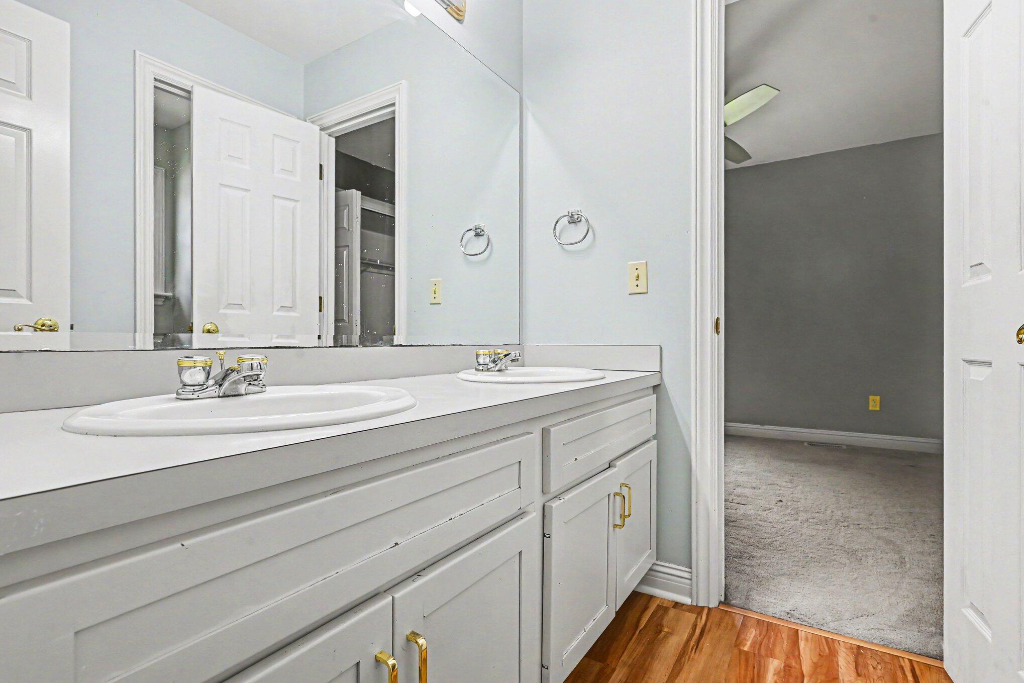 4696 Forest Creek Drive Property Photo 15