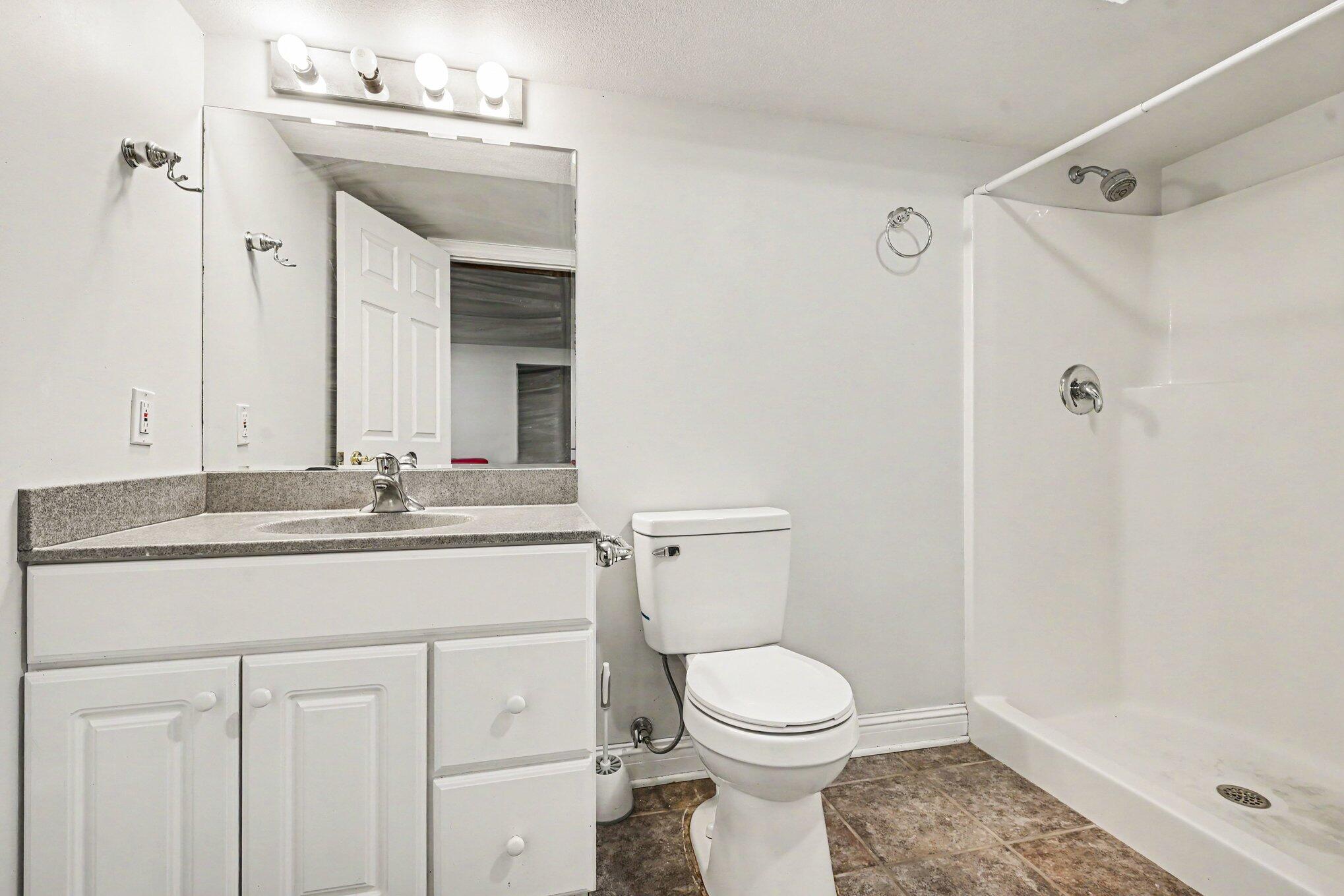 4696 Forest Creek Drive Property Photo 16