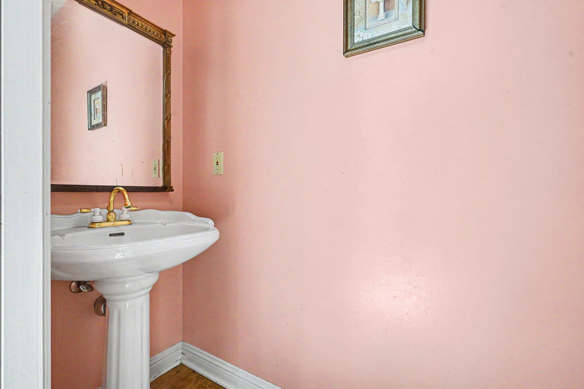 4696 Forest Creek Drive Property Photo 17