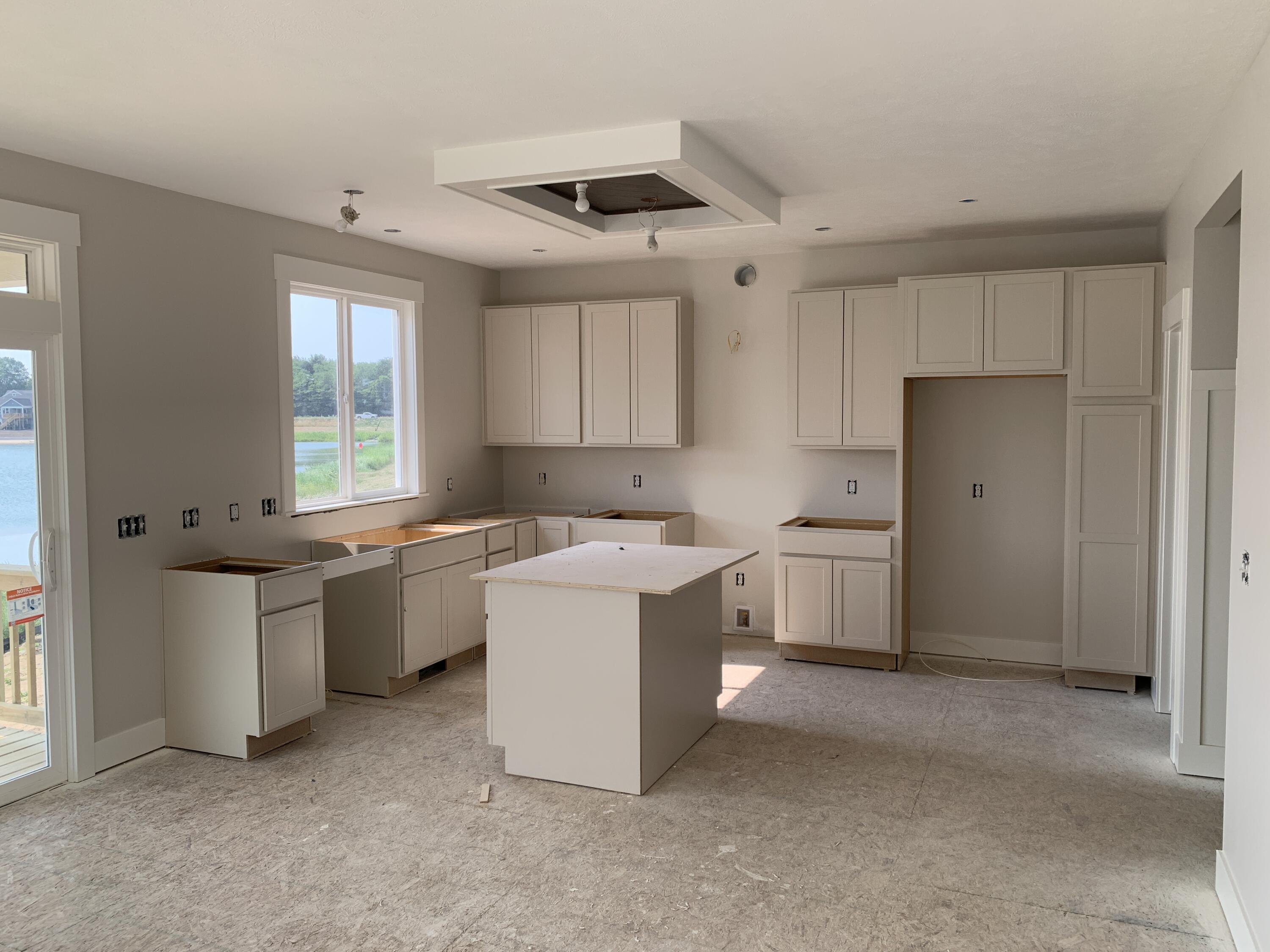 10582 Winnie Lane Property Photo 3