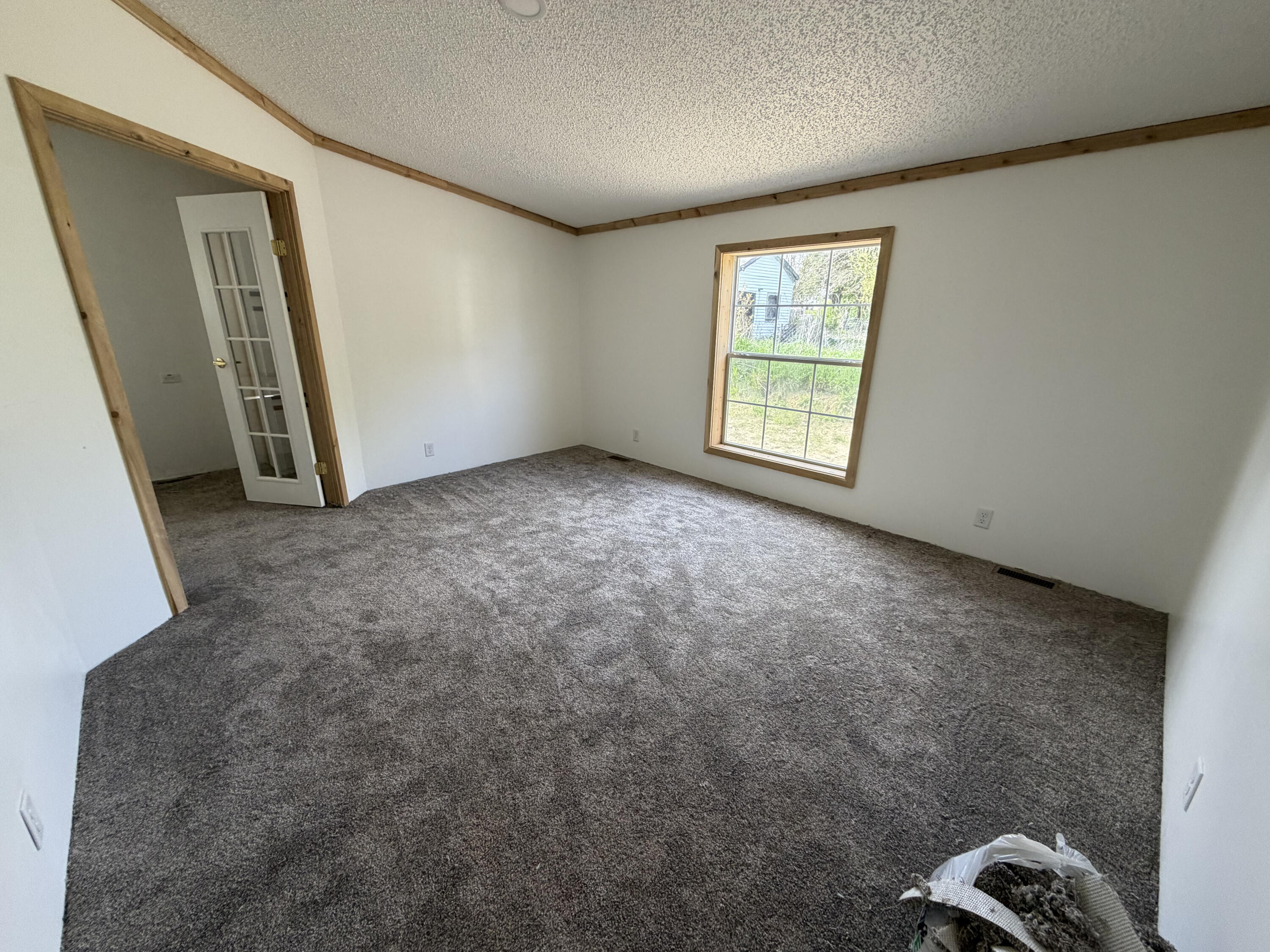 1040 Main Drive Property Photo 8