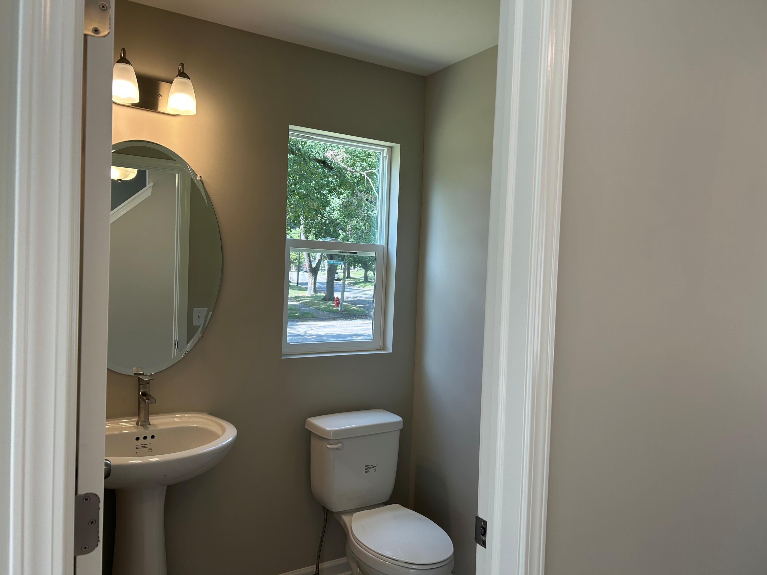 111 E Princess Drive Property Photo 4