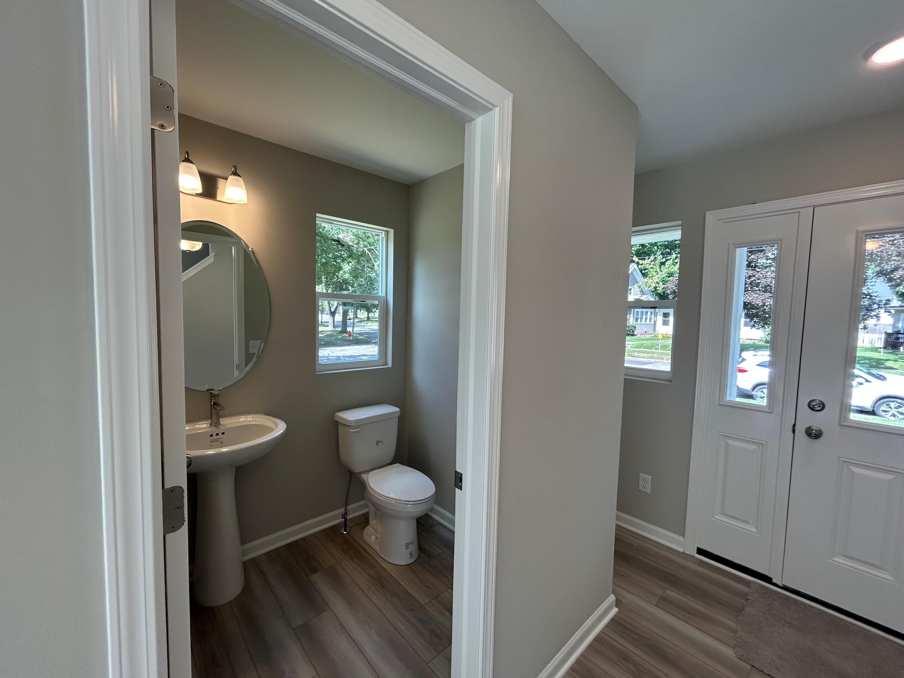 111 E Princess Drive Property Photo 5