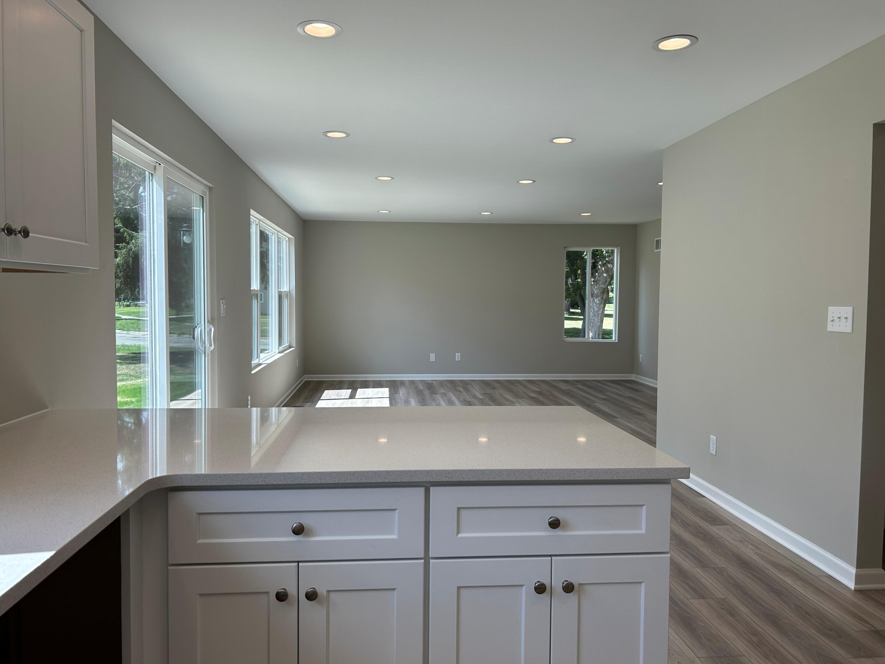 111 E Princess Drive Property Photo 13