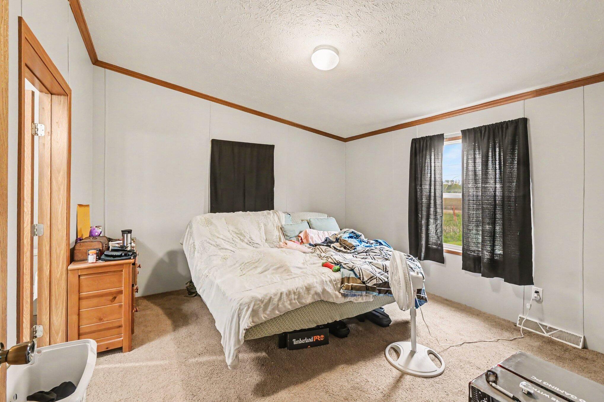 10952 Frost Road Property Photo 12