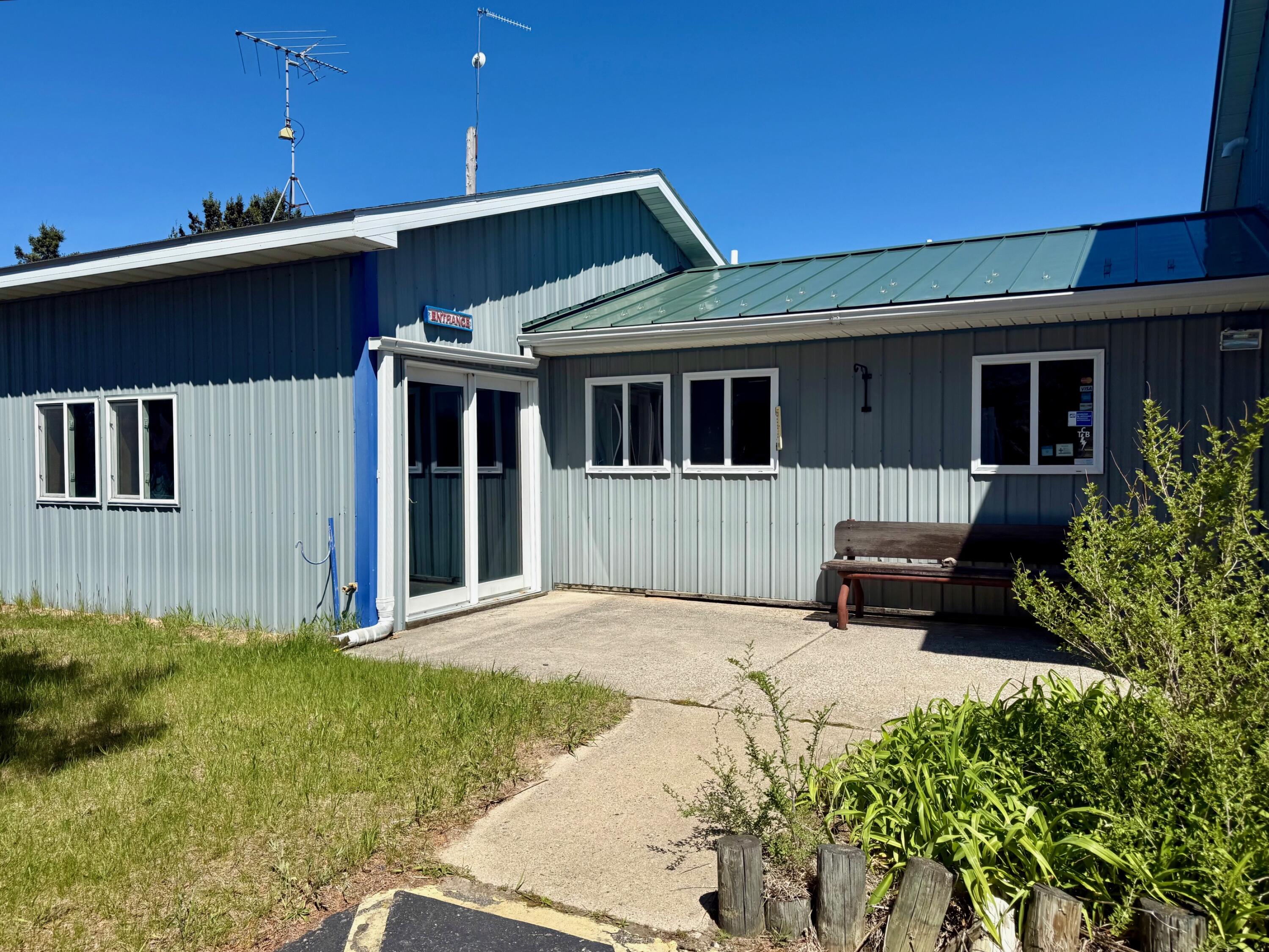 5555 E 13 Mile Road Property Photo 3