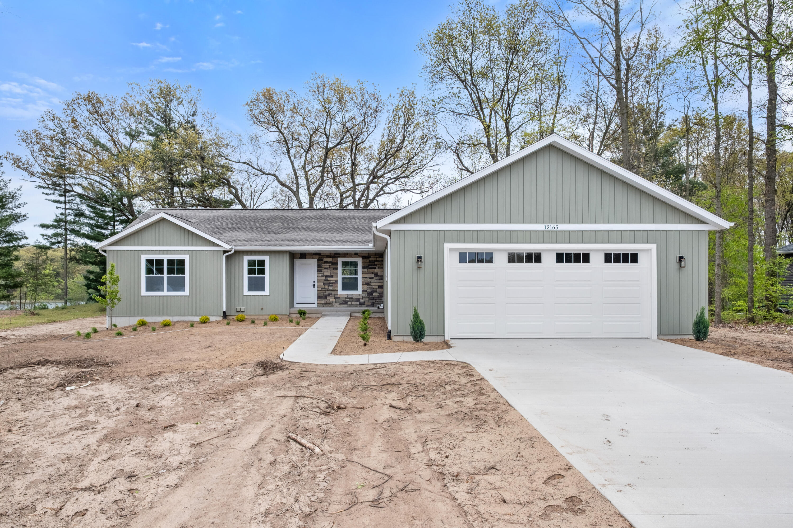 12165 Pine Meadows Drive Property Photo 3