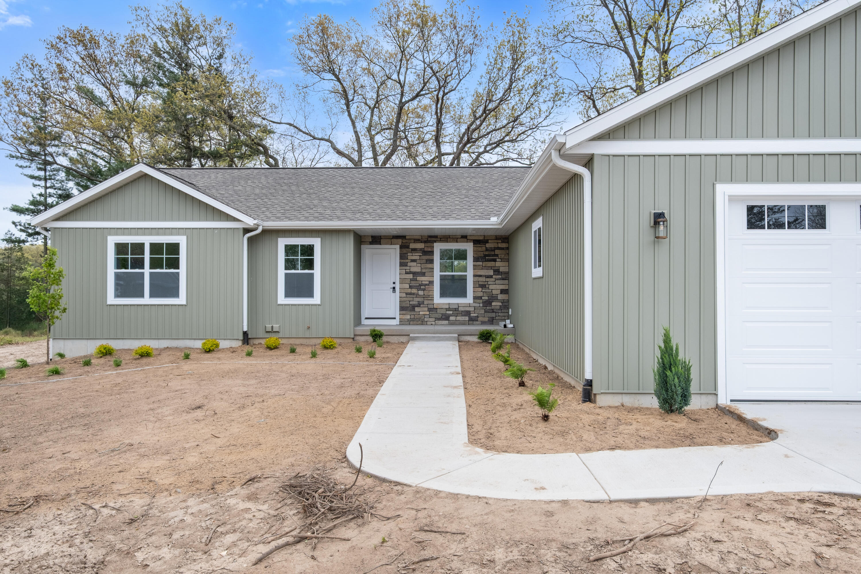 12165 Pine Meadows Drive Property Photo 4