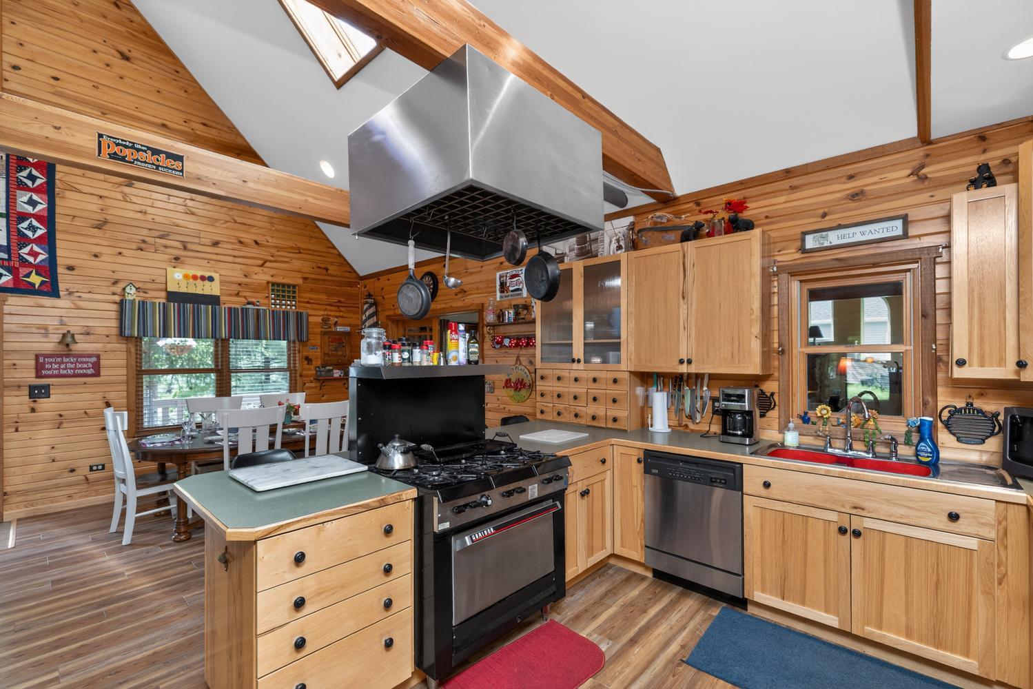 61258 Quinnesec Road Property Photo 9