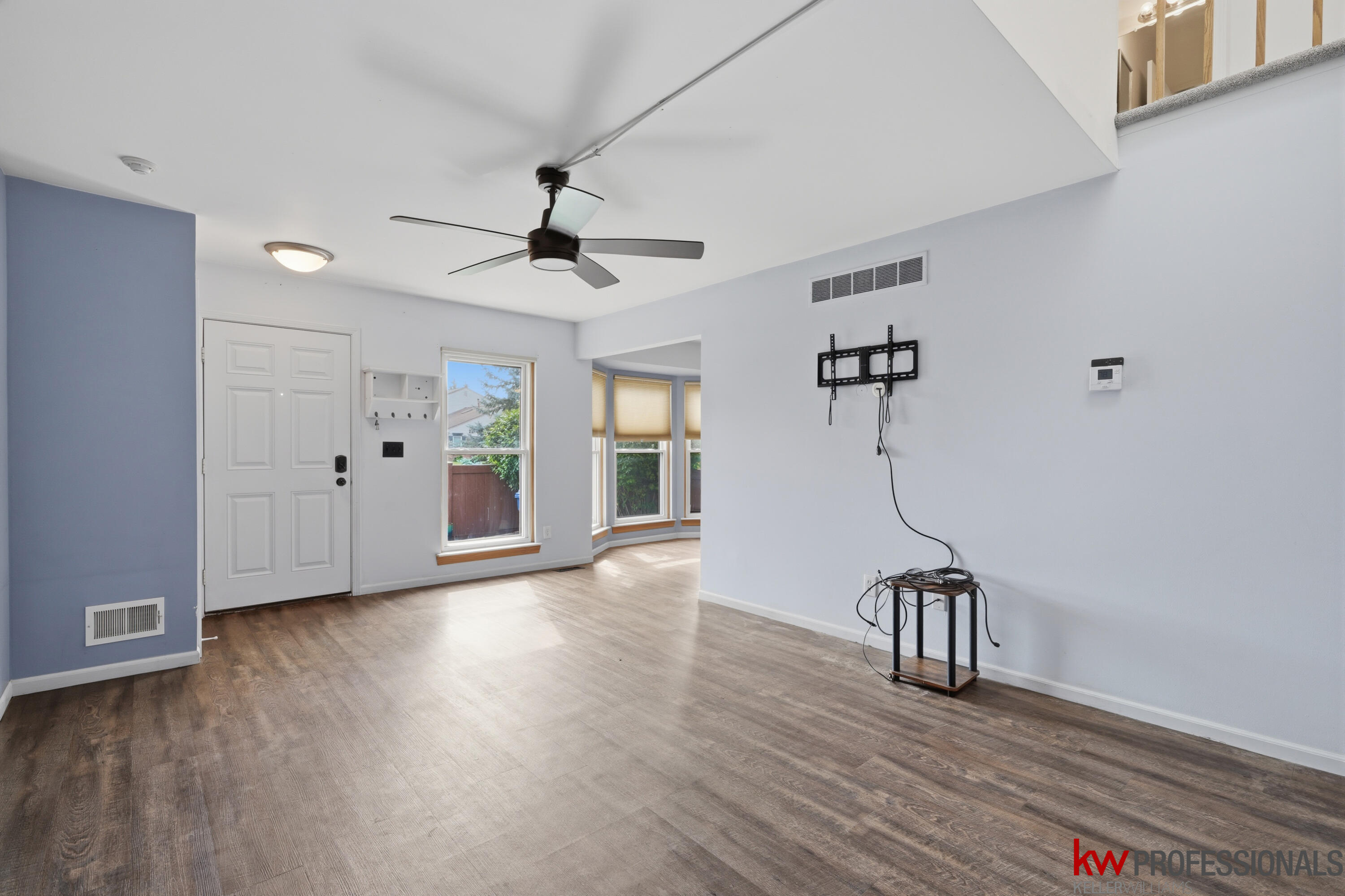 41379 Southwind Drive Property Photo 9