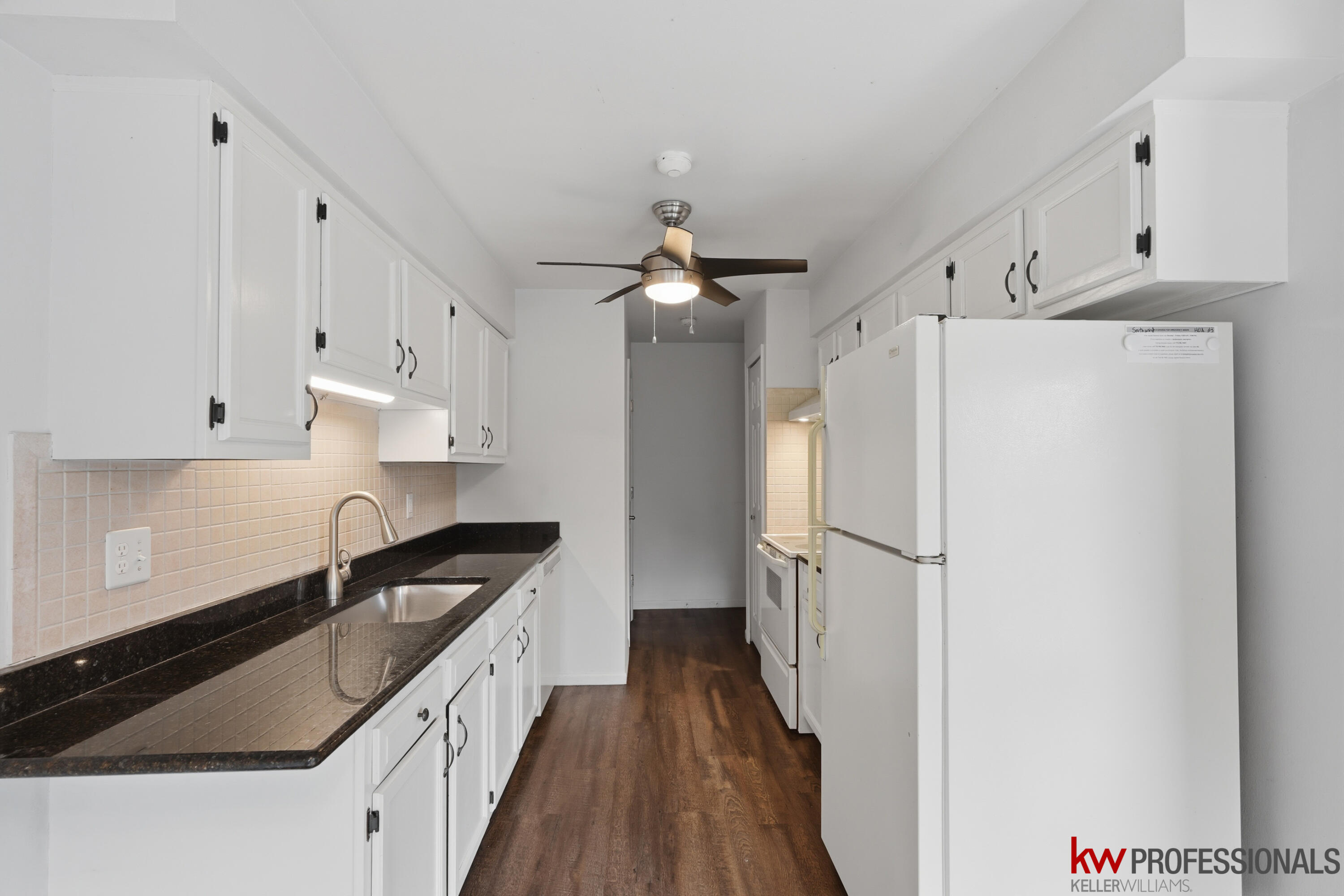 41379 Southwind Drive Property Photo 14