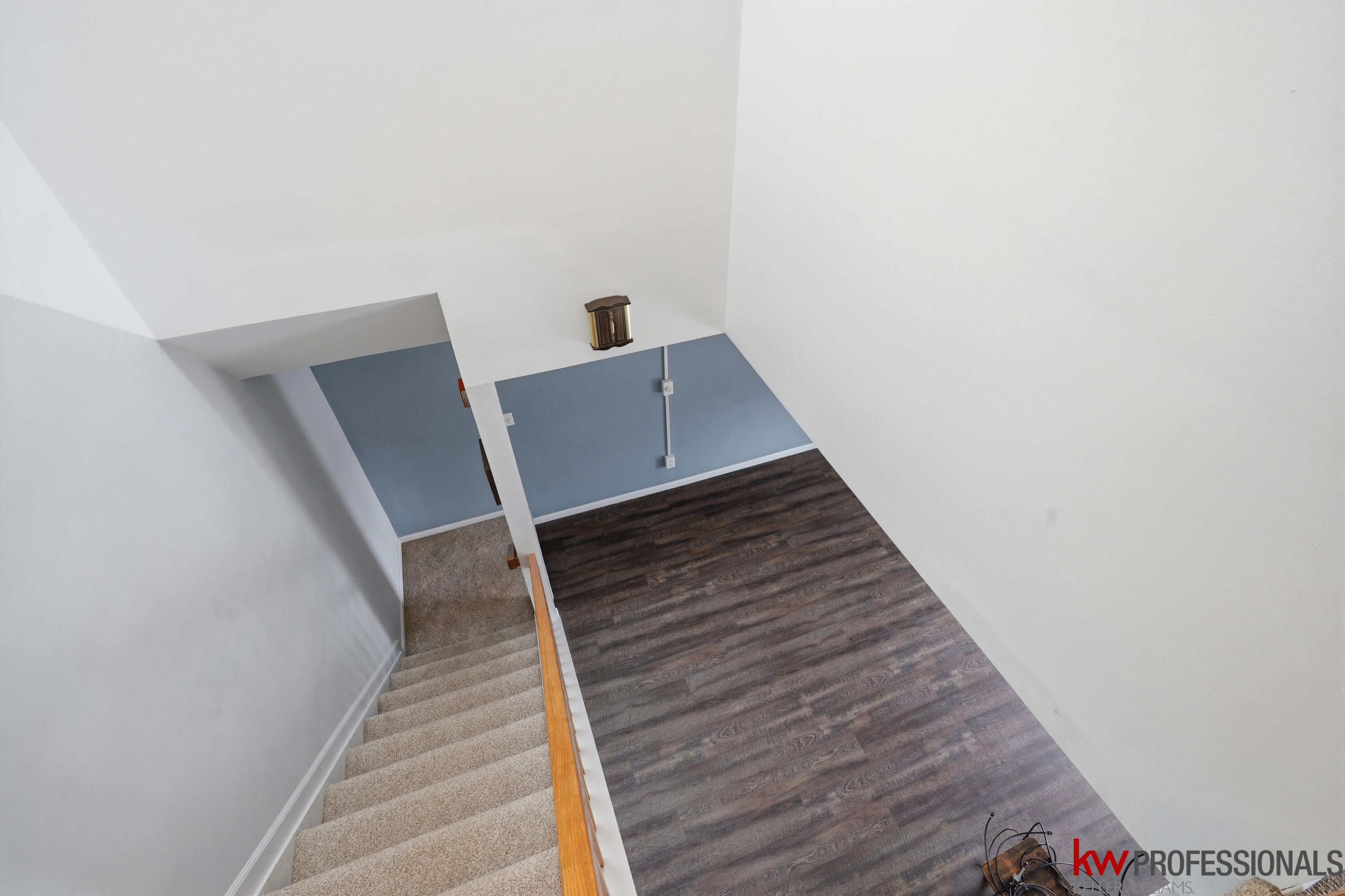 41379 Southwind Drive Property Photo 19