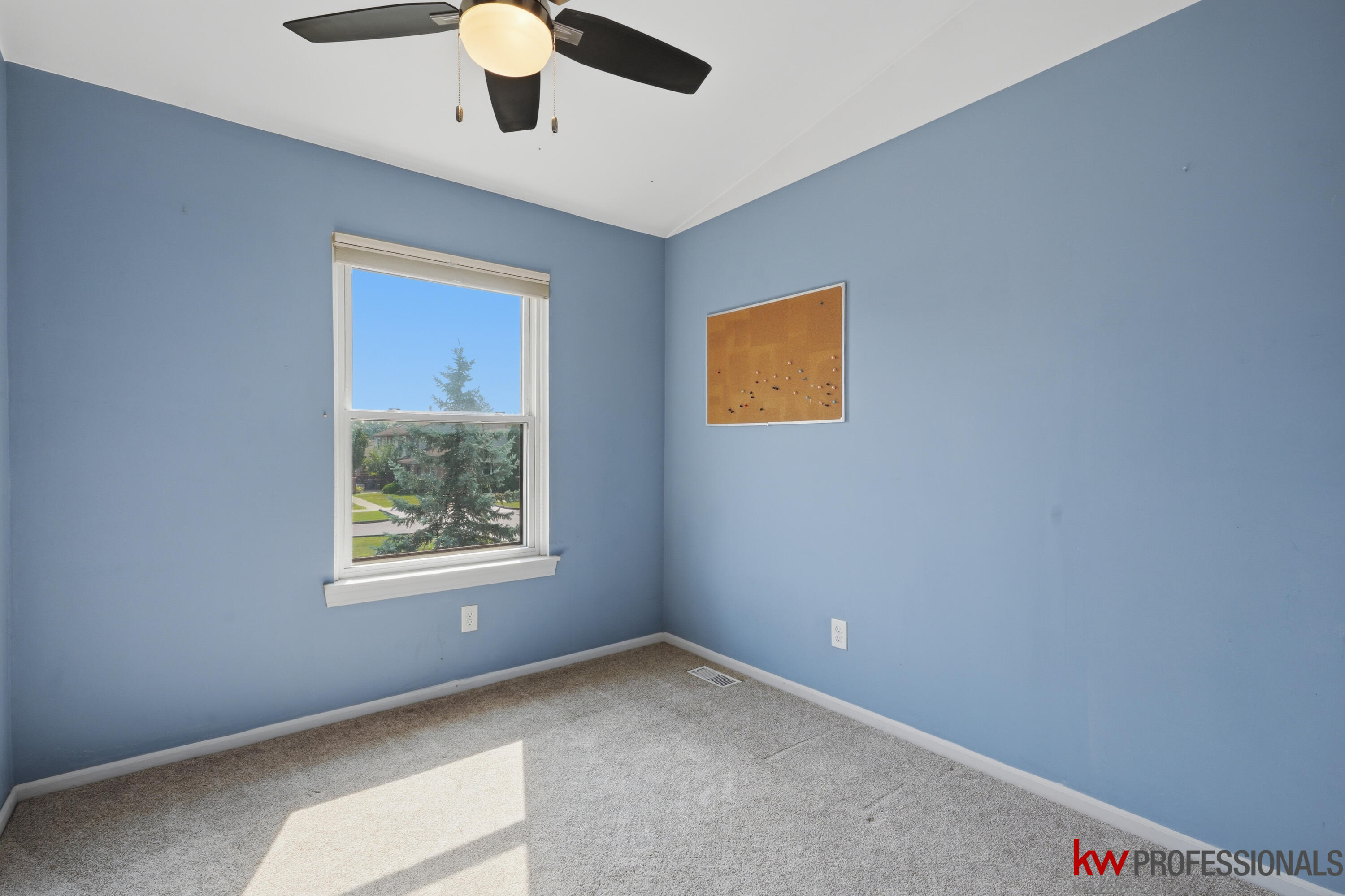 41379 Southwind Drive Property Photo 22