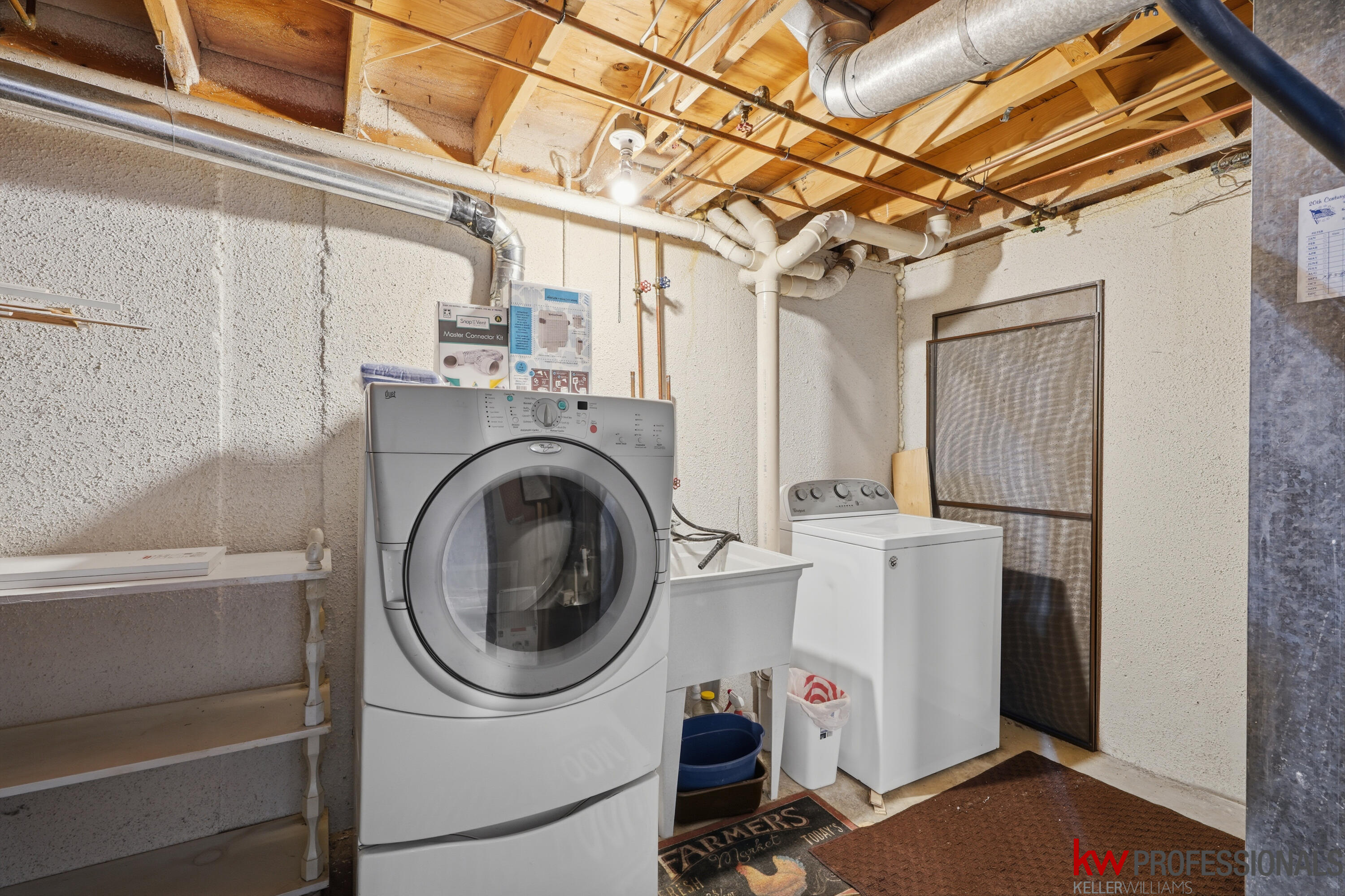 41379 Southwind Drive Property Photo 25