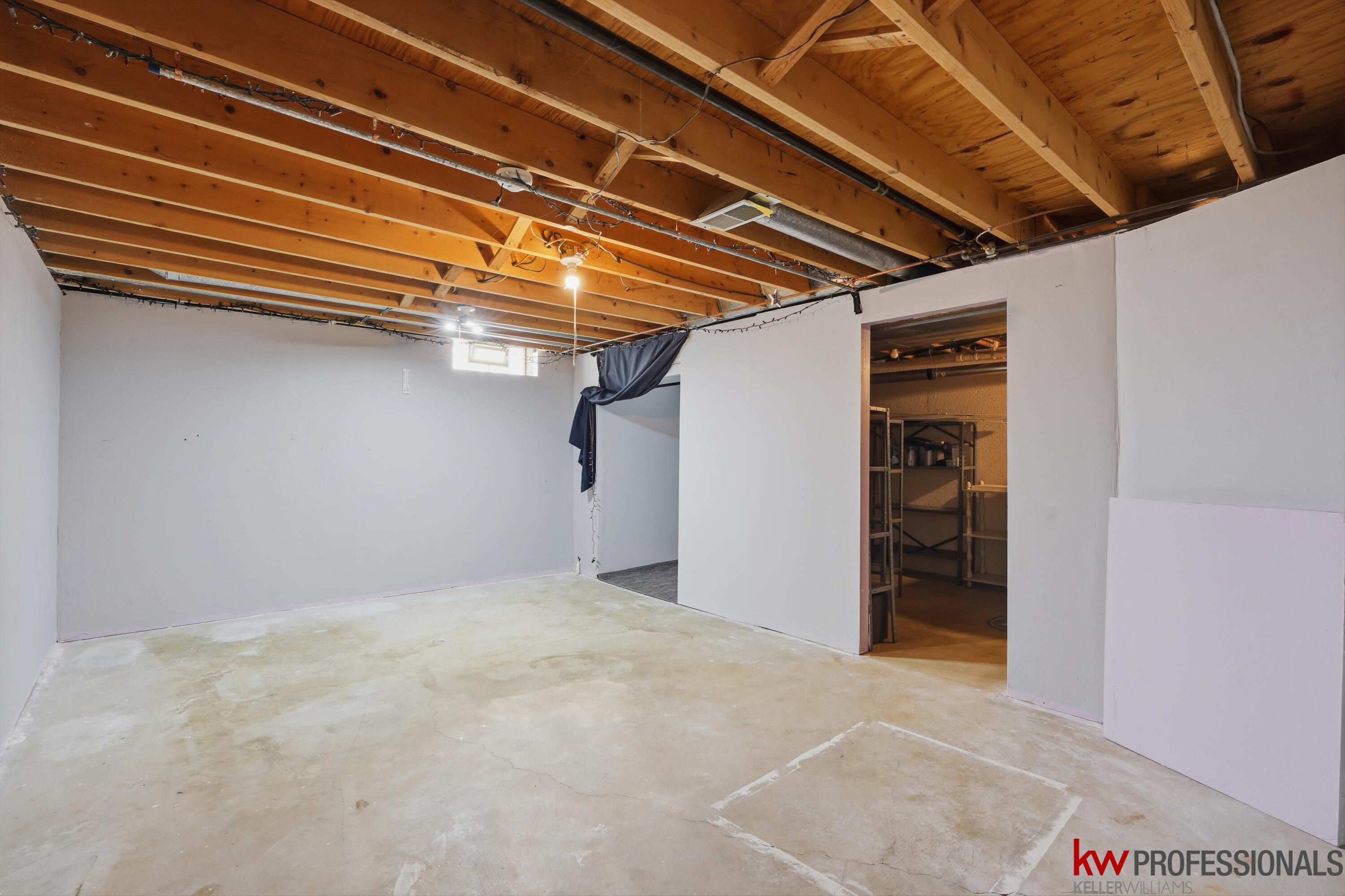 41379 Southwind Drive Property Photo 26