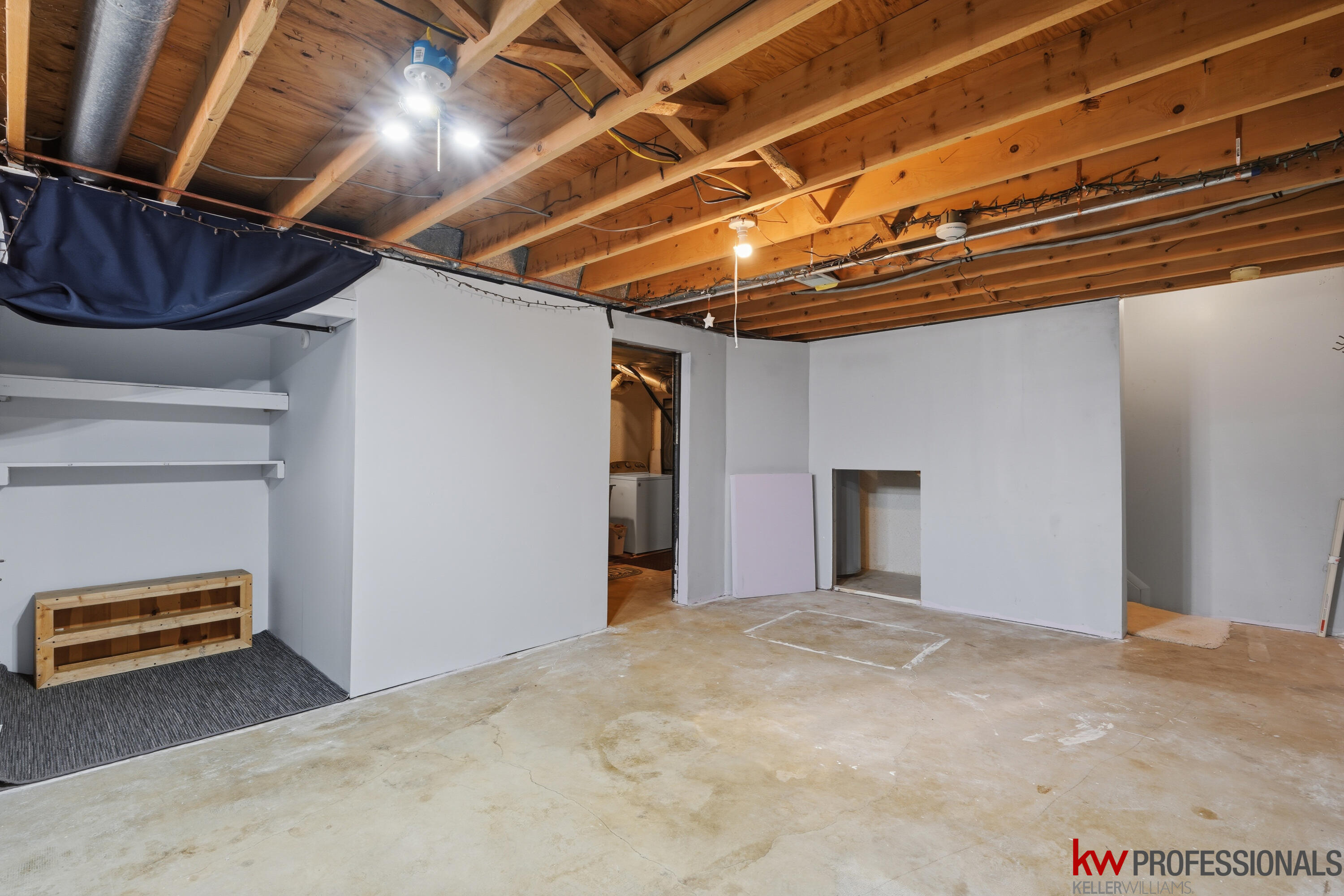 41379 Southwind Drive Property Photo 27