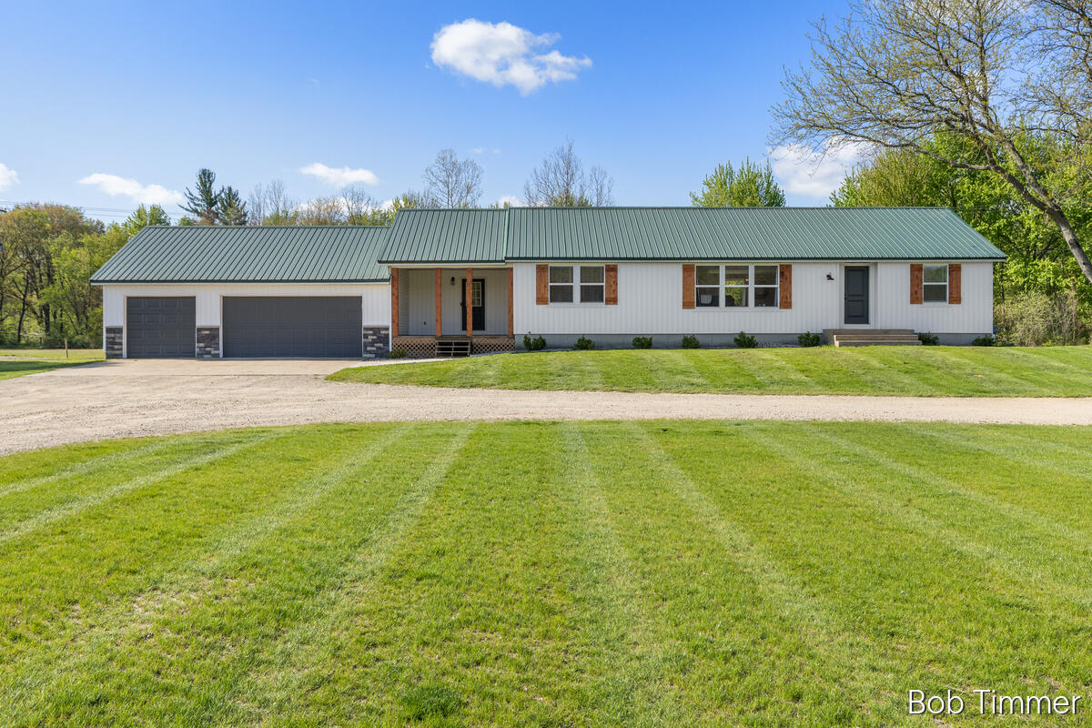 2812 142nd Avenue Property Photo 1