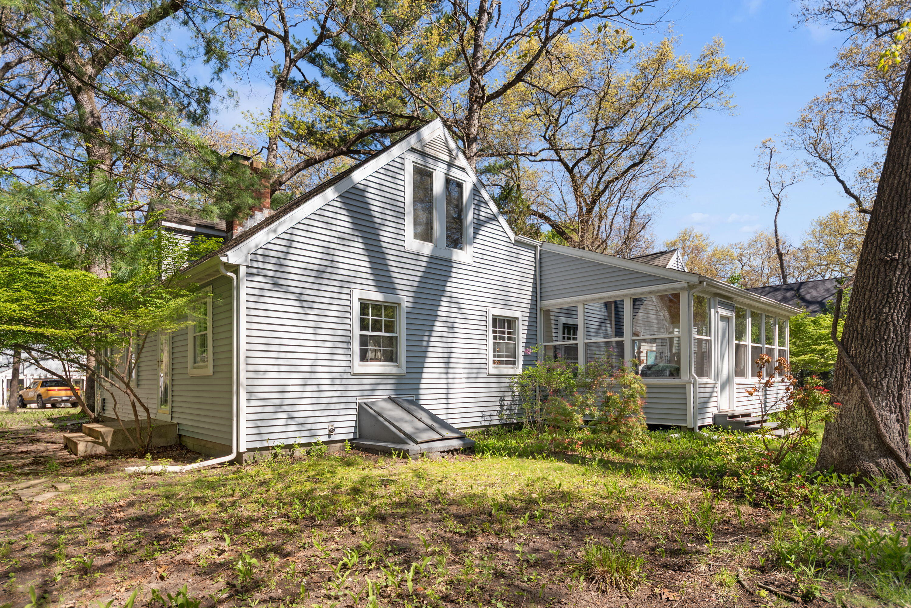 4175 Creek Drive Property Photo 4