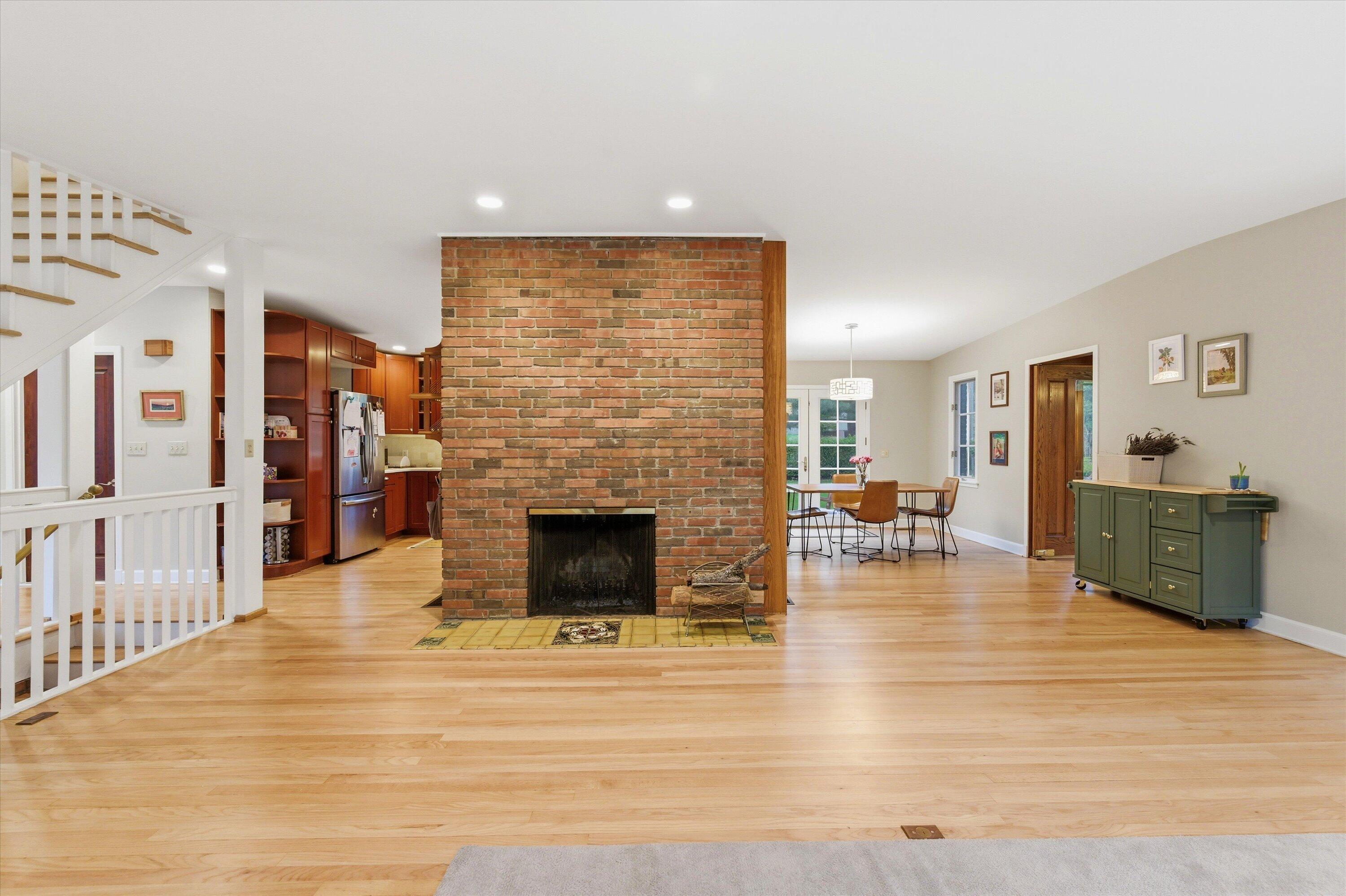 1041 Heather Way Property Photo 15
