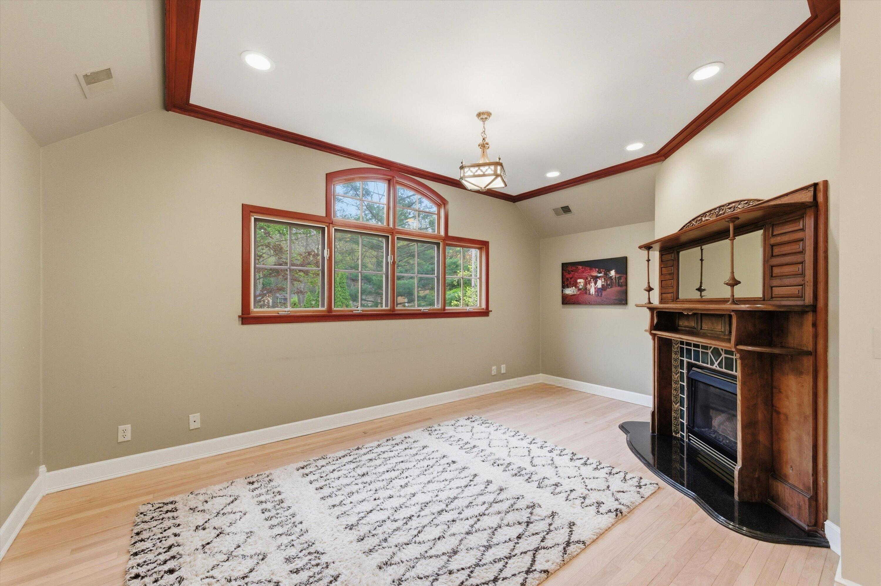 1041 Heather Way Property Photo 26