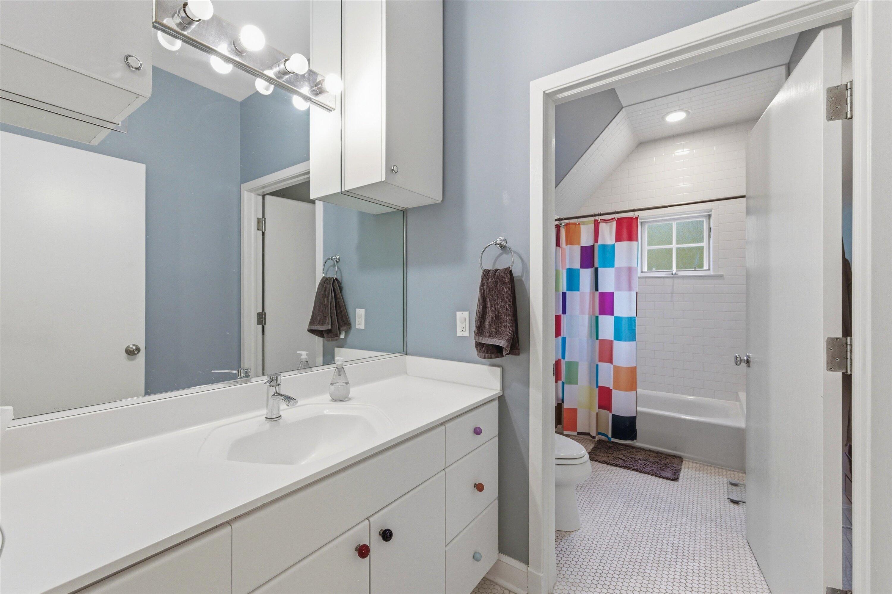 1041 Heather Way Property Photo 38