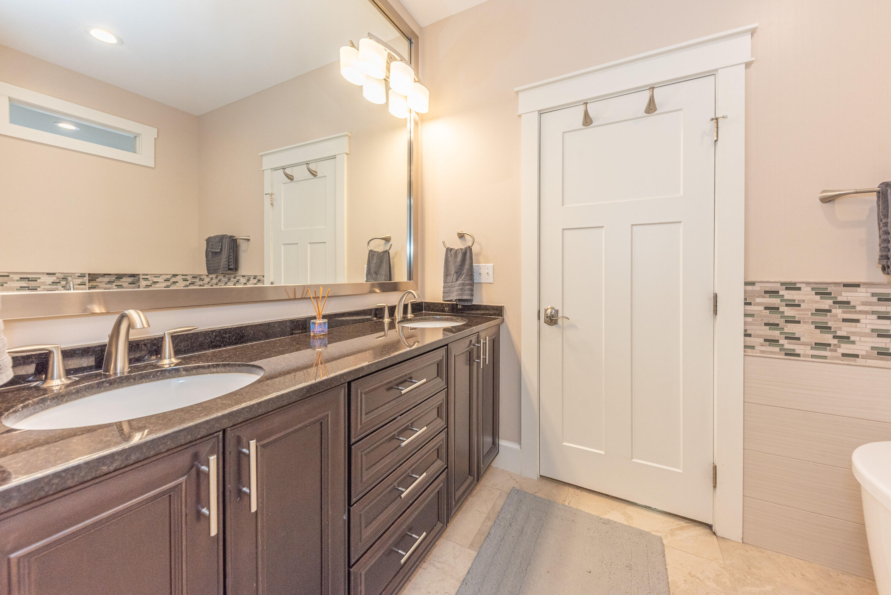355 Koch Avenue Property Photo 29
