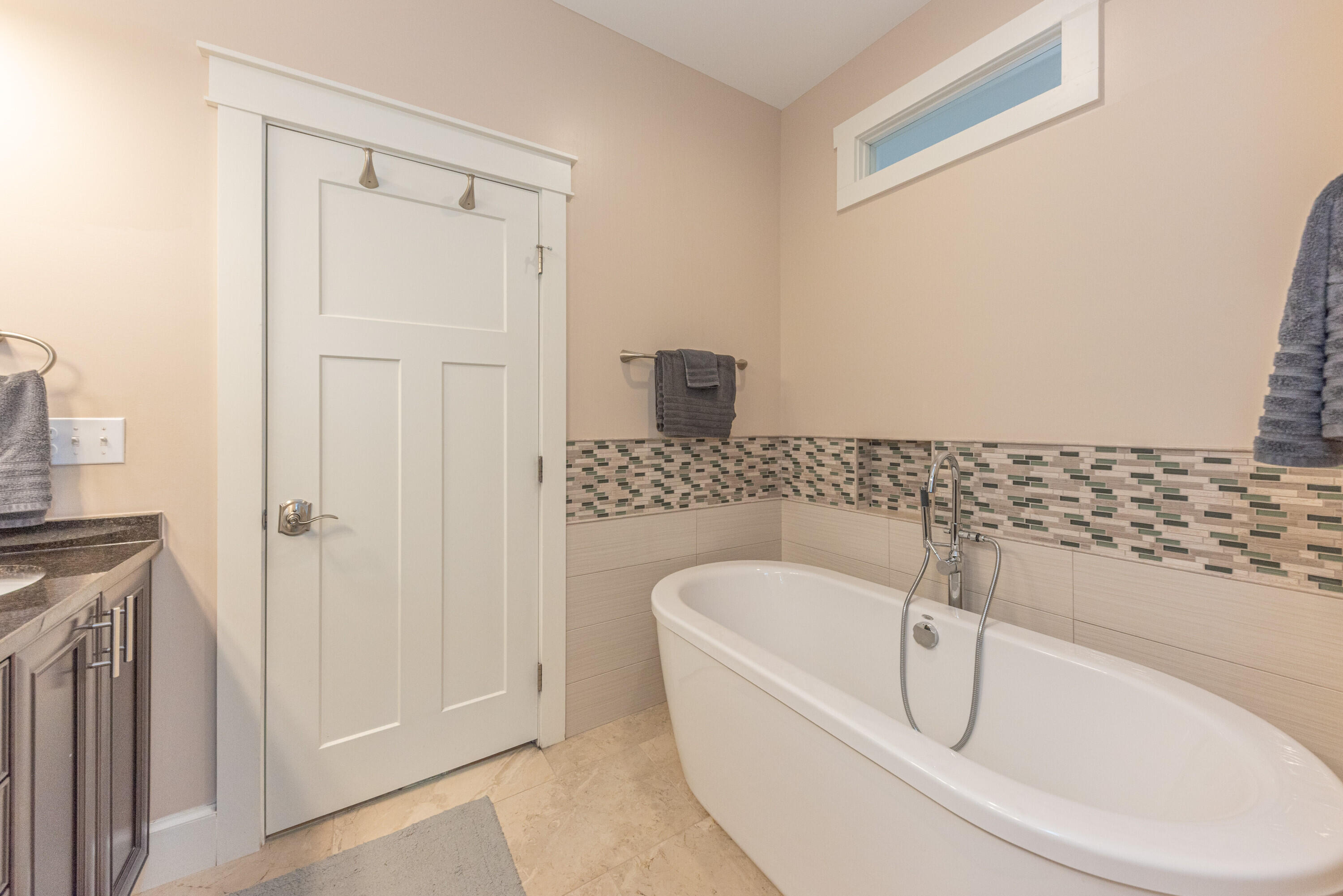 355 Koch Avenue Property Photo 31