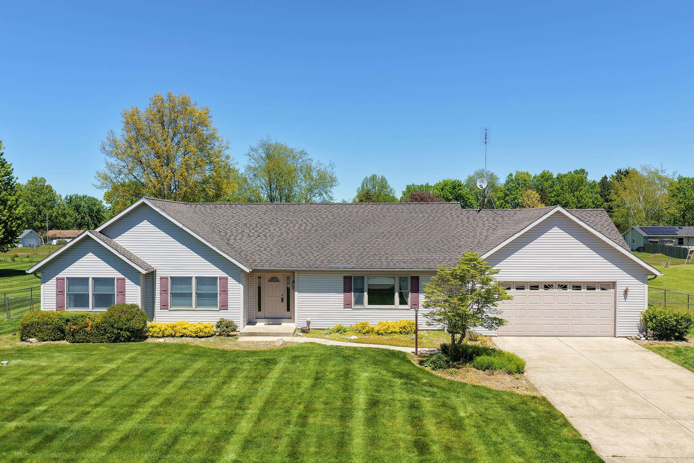 29376 Saddlebred Lane Property Photo 1