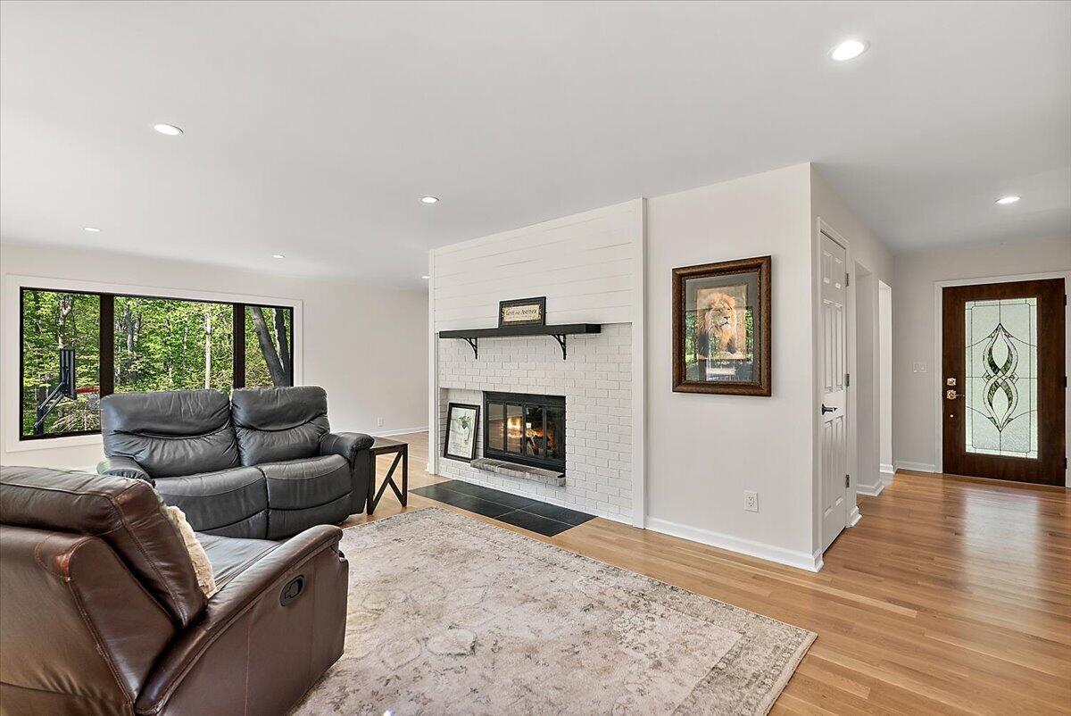 9555 Dunewood Drive Property Photo 14