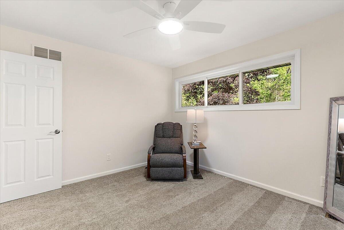9555 Dunewood Drive Property Photo 22