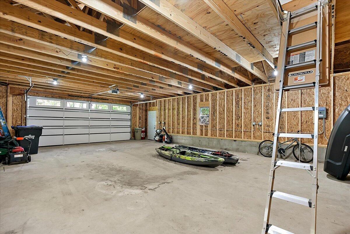 9555 Dunewood Drive Property Photo 49
