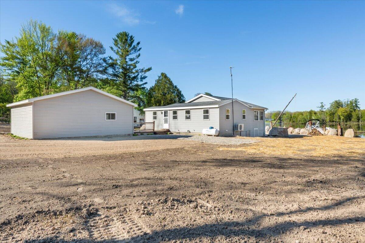 136 Pleasant Drive Property Photo 8