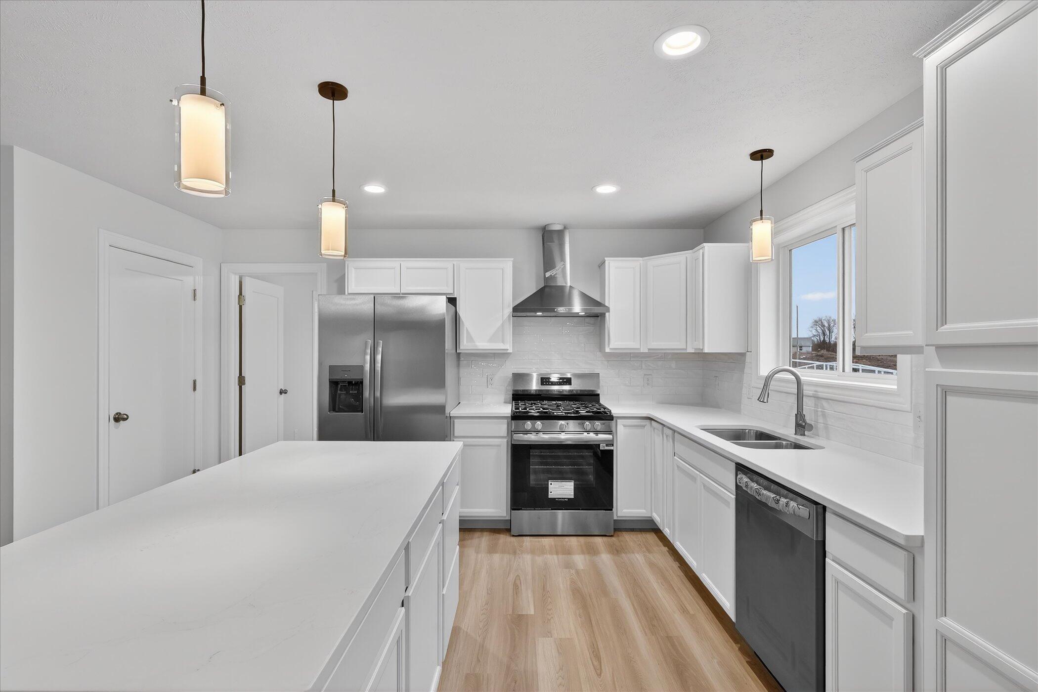 10555 68th Street Se Property Photo 3