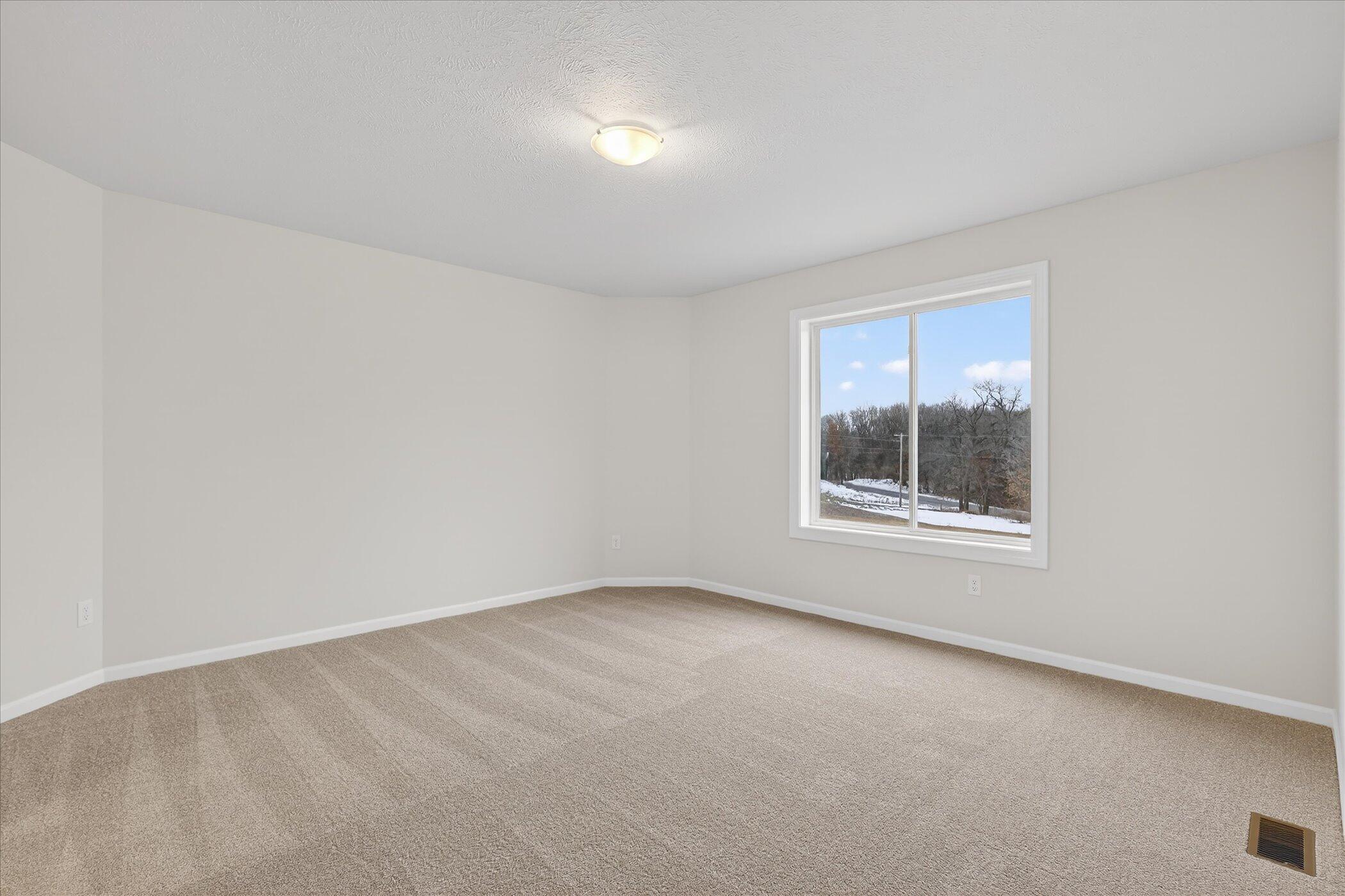 10555 68th Street Se Property Photo 23