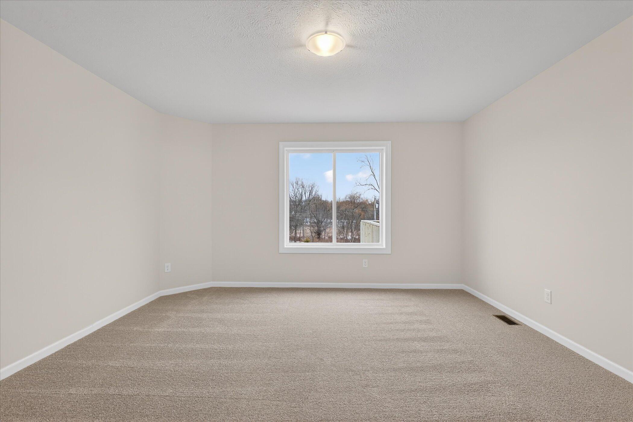 10555 68th Street Se Property Photo 24