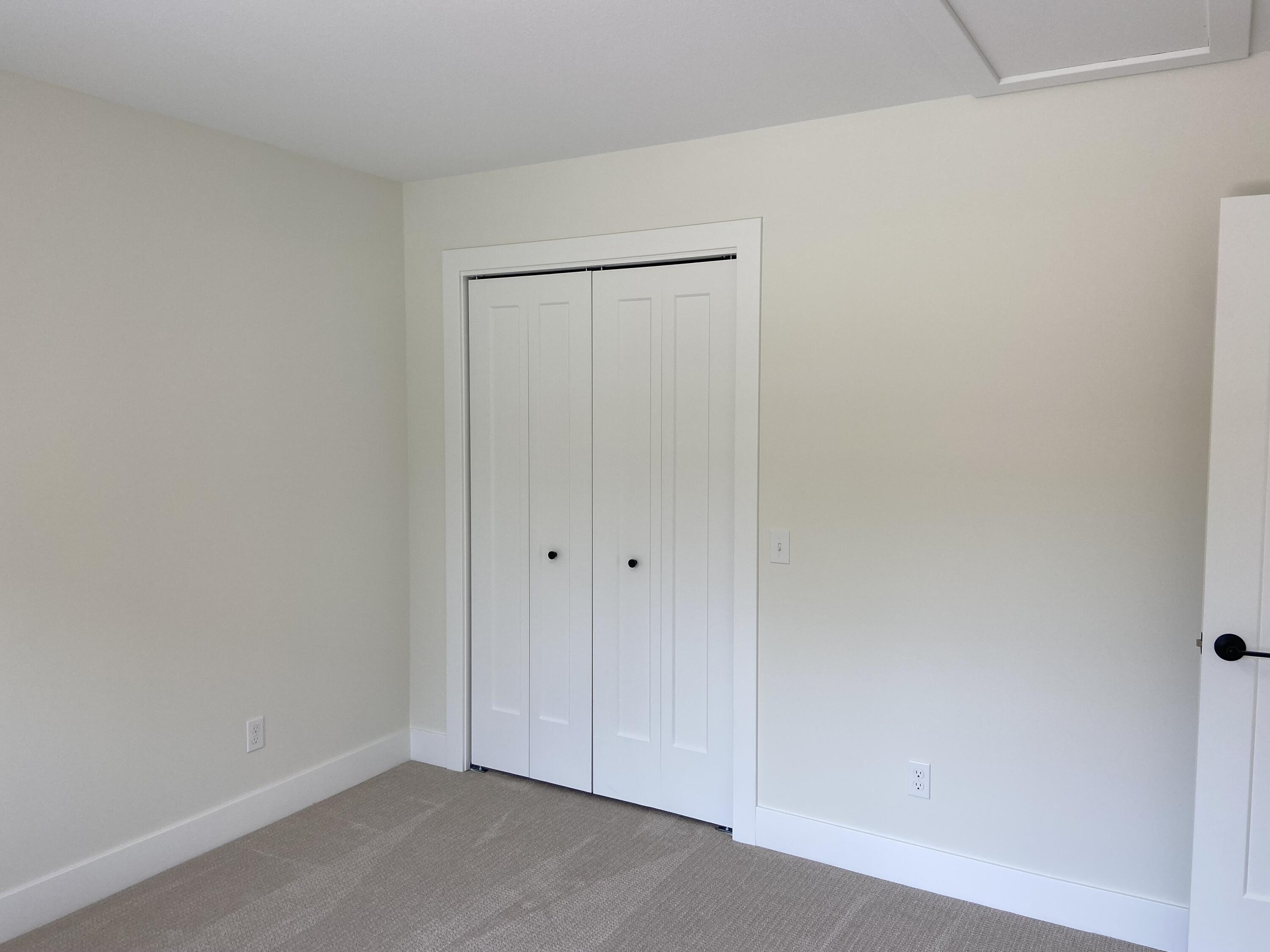 728 Violet Way Property Photo 11