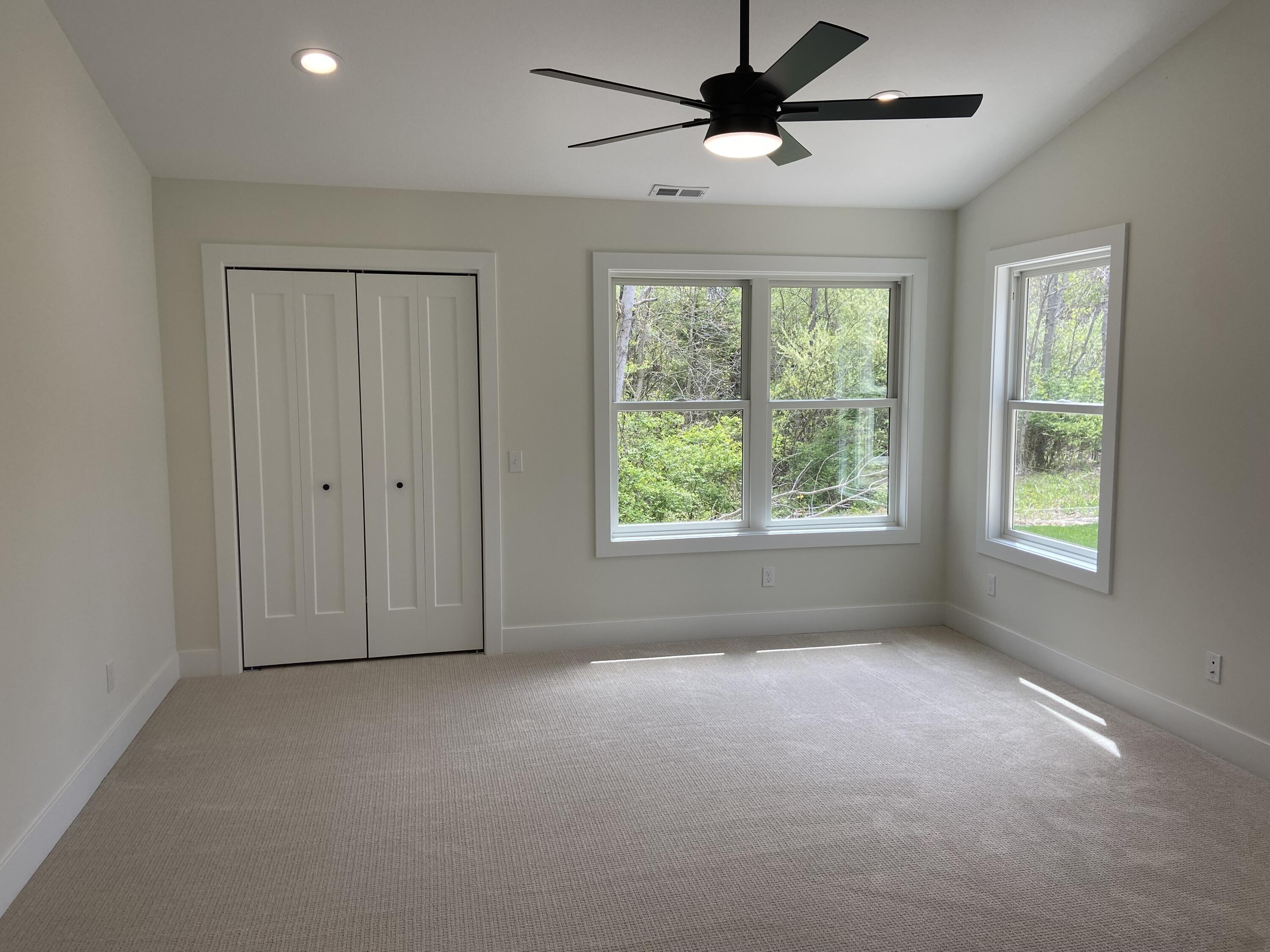 728 Violet Way Property Photo 22