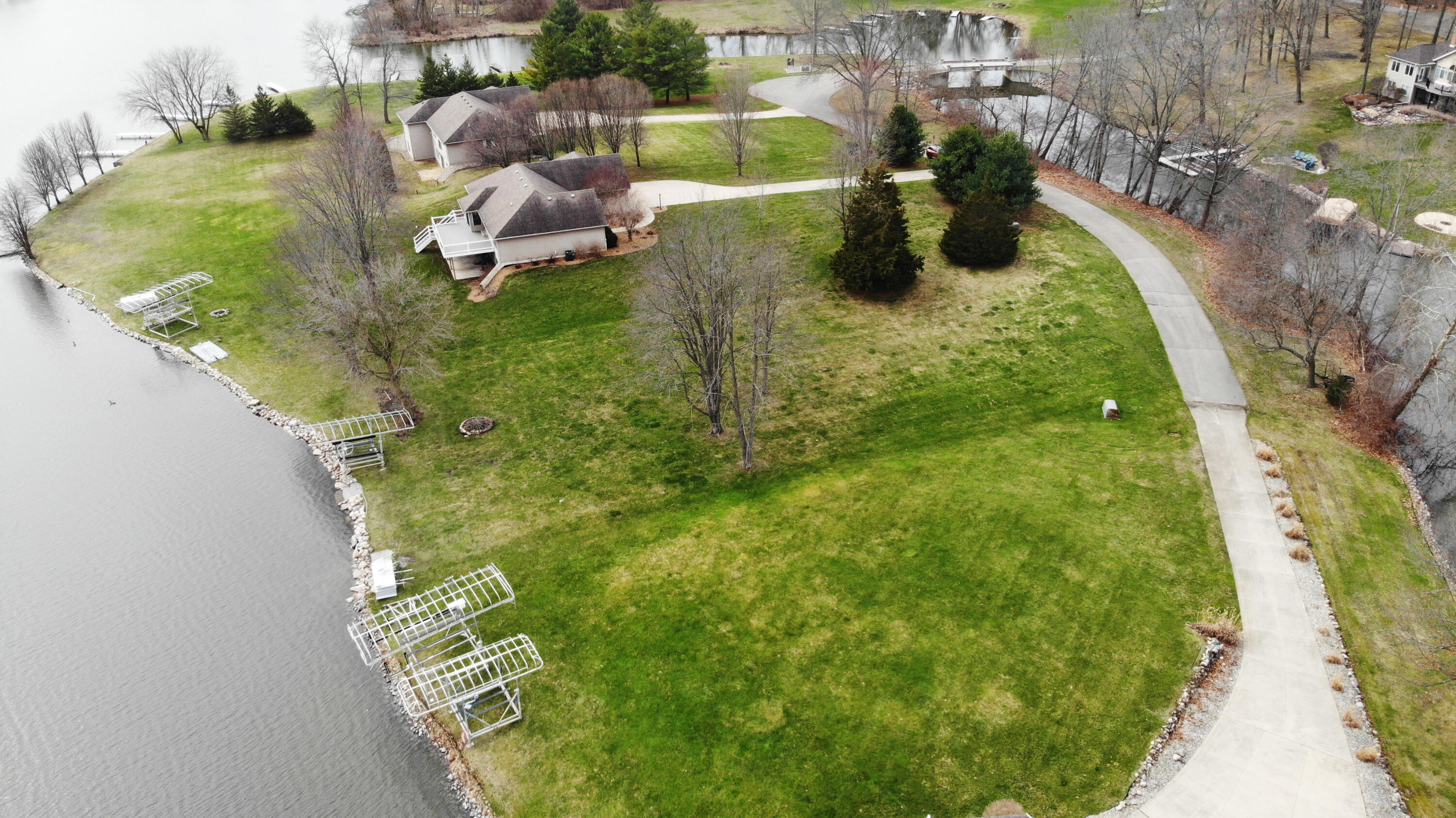 Vl Grandview Court Property Photo 3