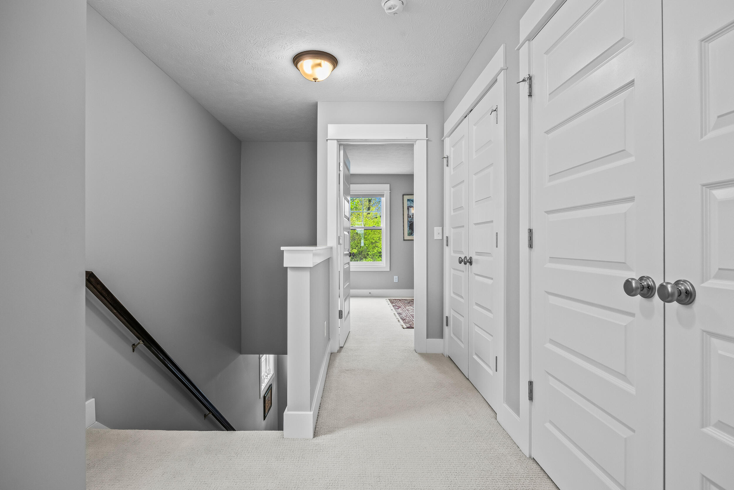 936 S Lake Street Property Photo 28