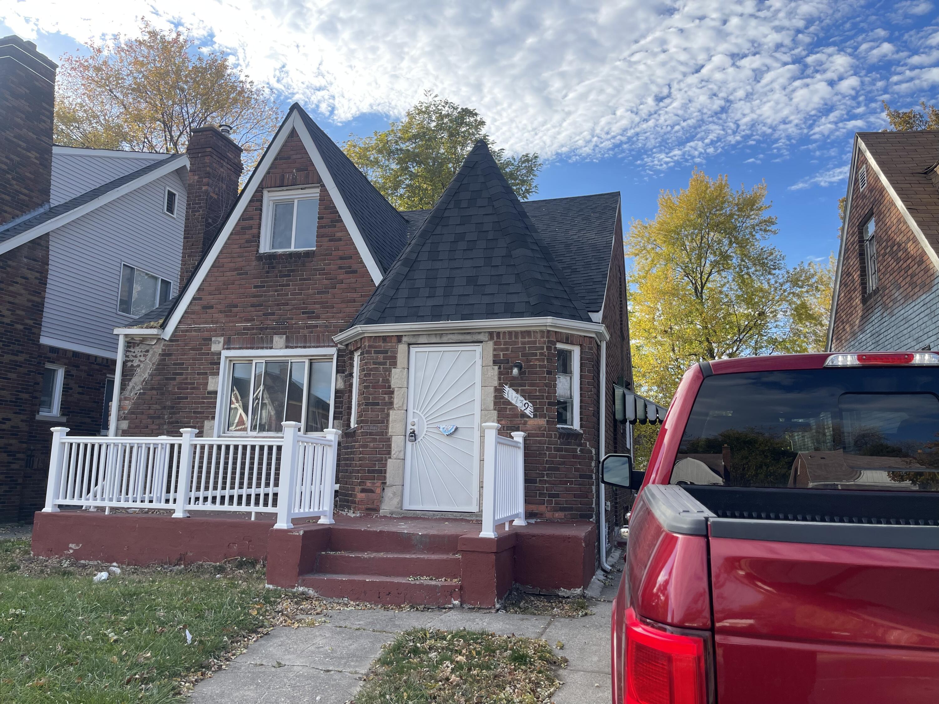 11739 Meyers Road Property Photo 1