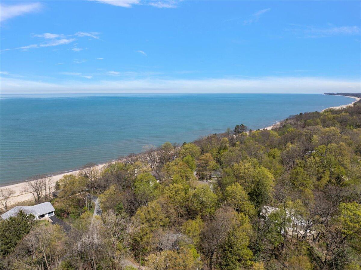 604 Pine Lane Property Photo 6