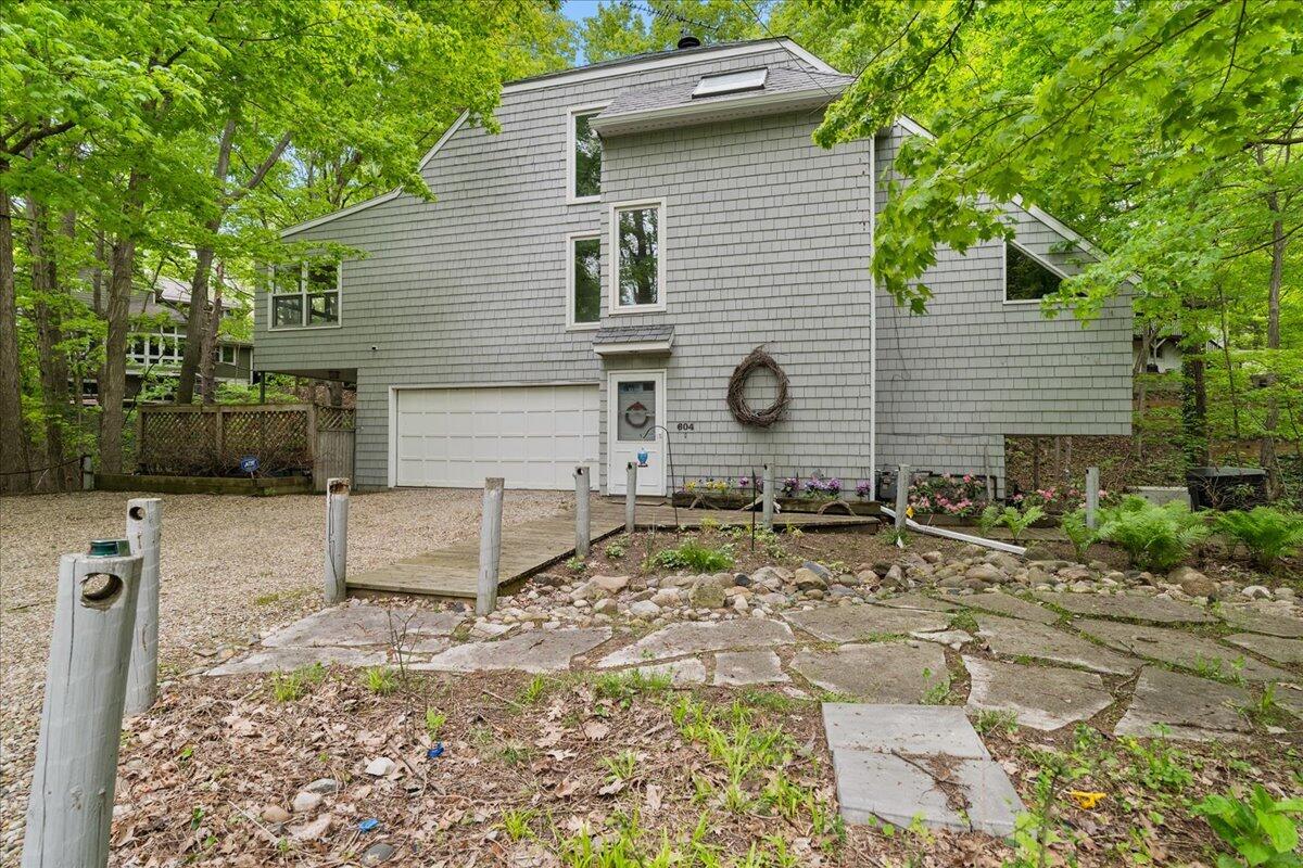 604 Pine Lane Property Photo 7
