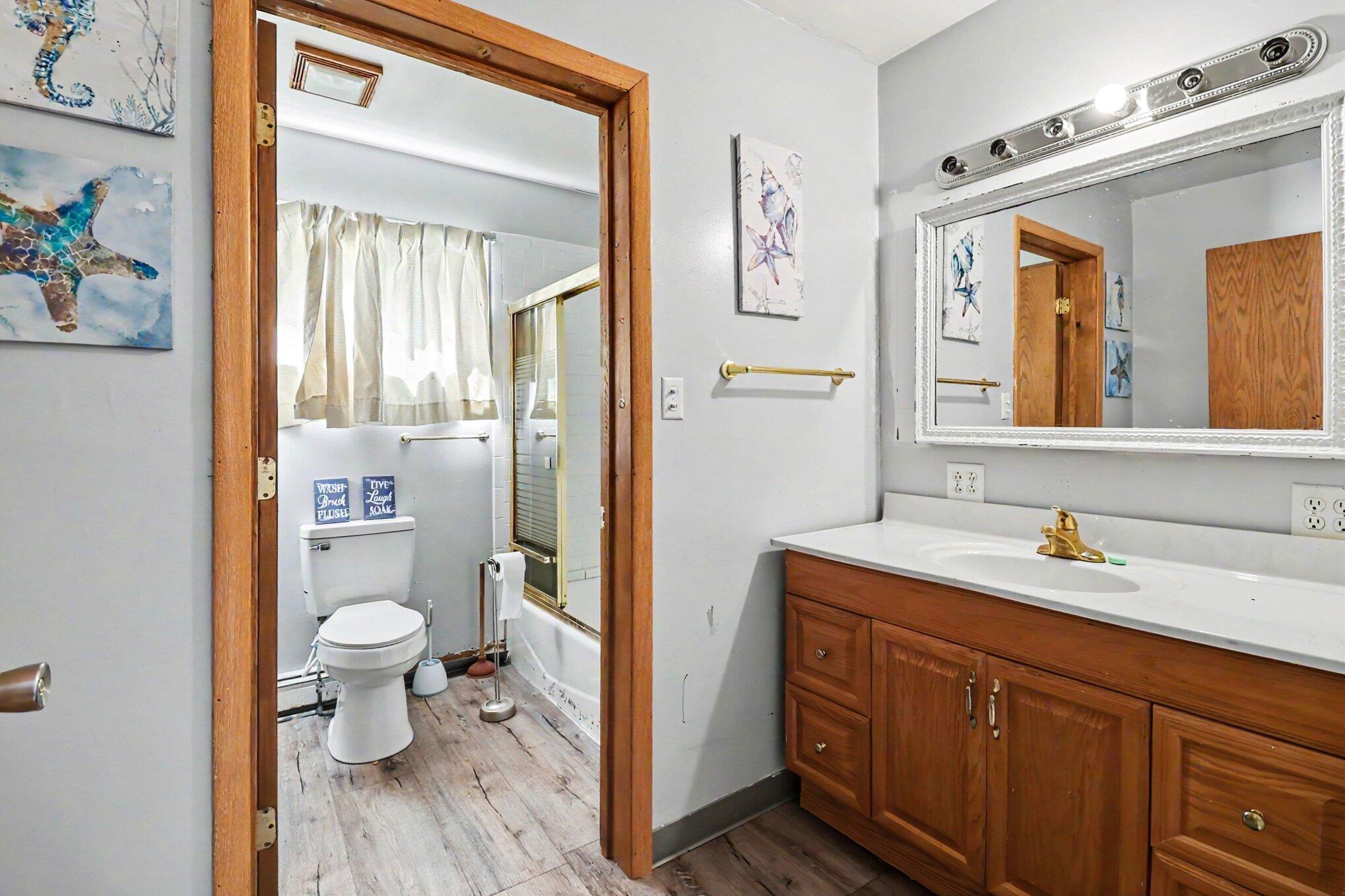 6665 Lakeshore Road Property Photo 15