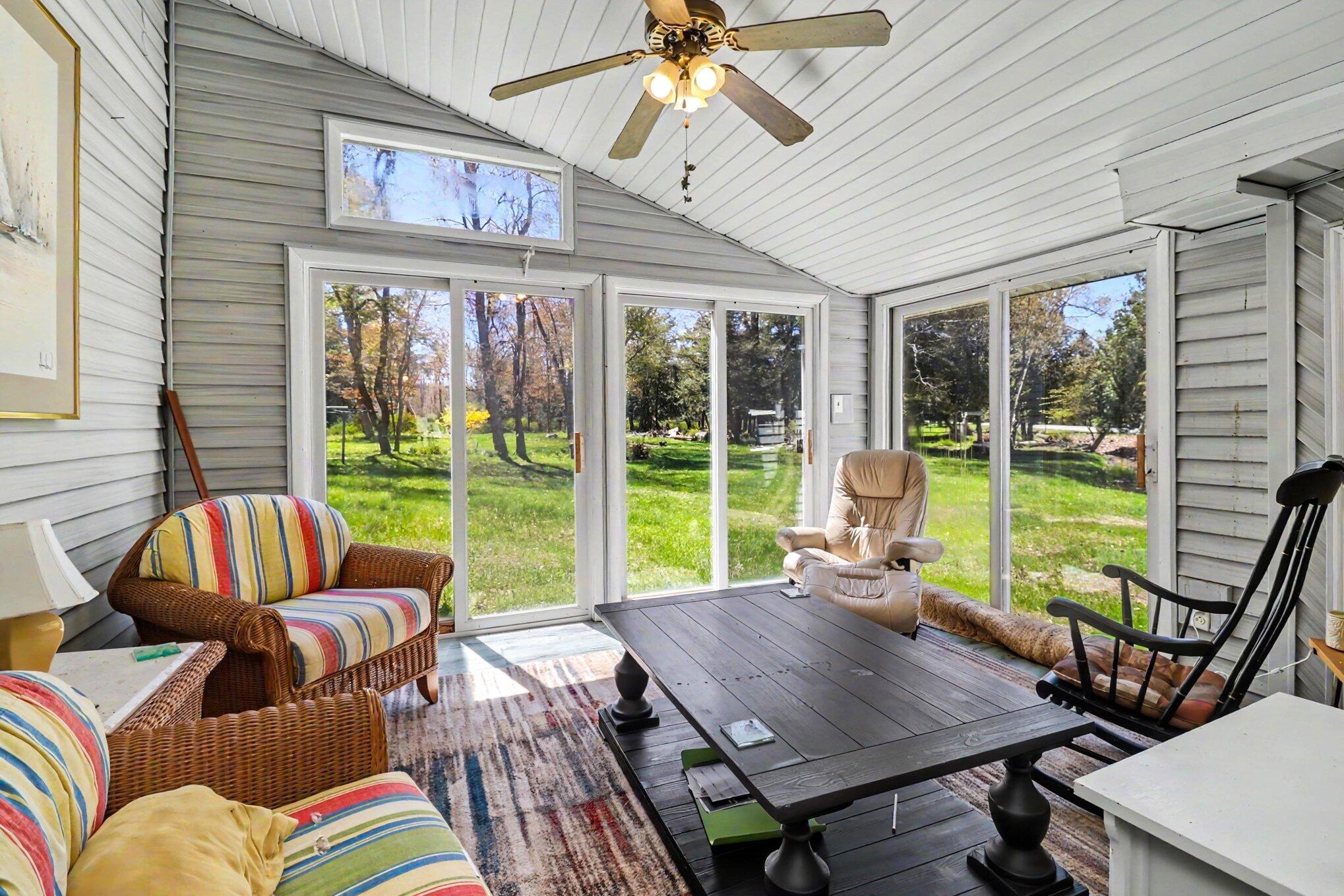 6665 Lakeshore Road Property Photo 23