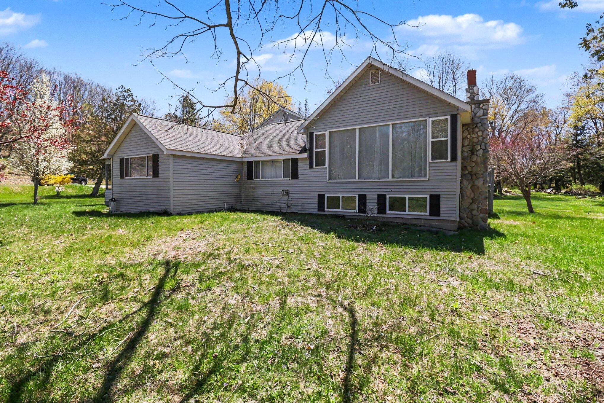 6665 Lakeshore Road Property Photo 24