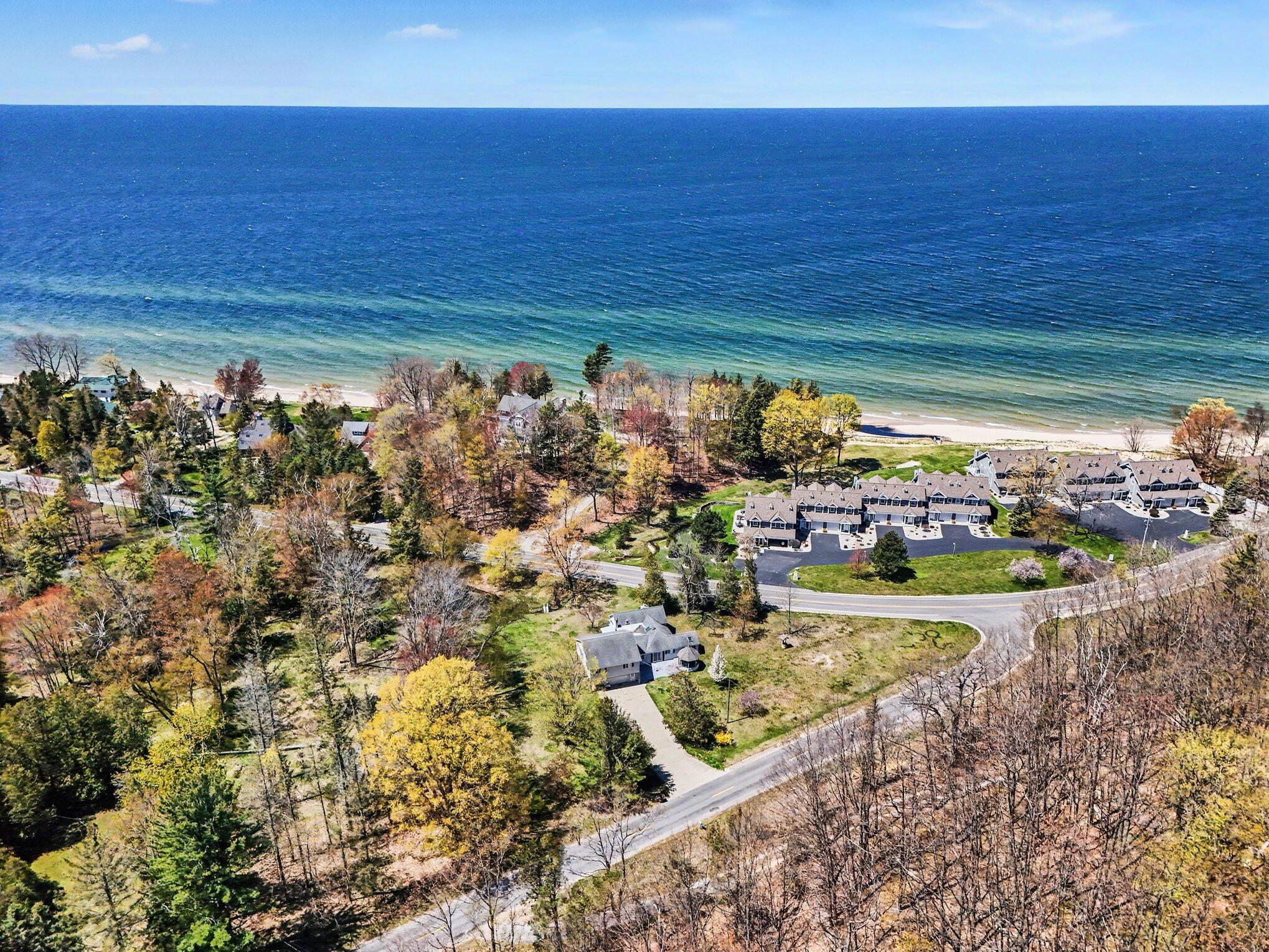 6665 Lakeshore Road Property Photo 29