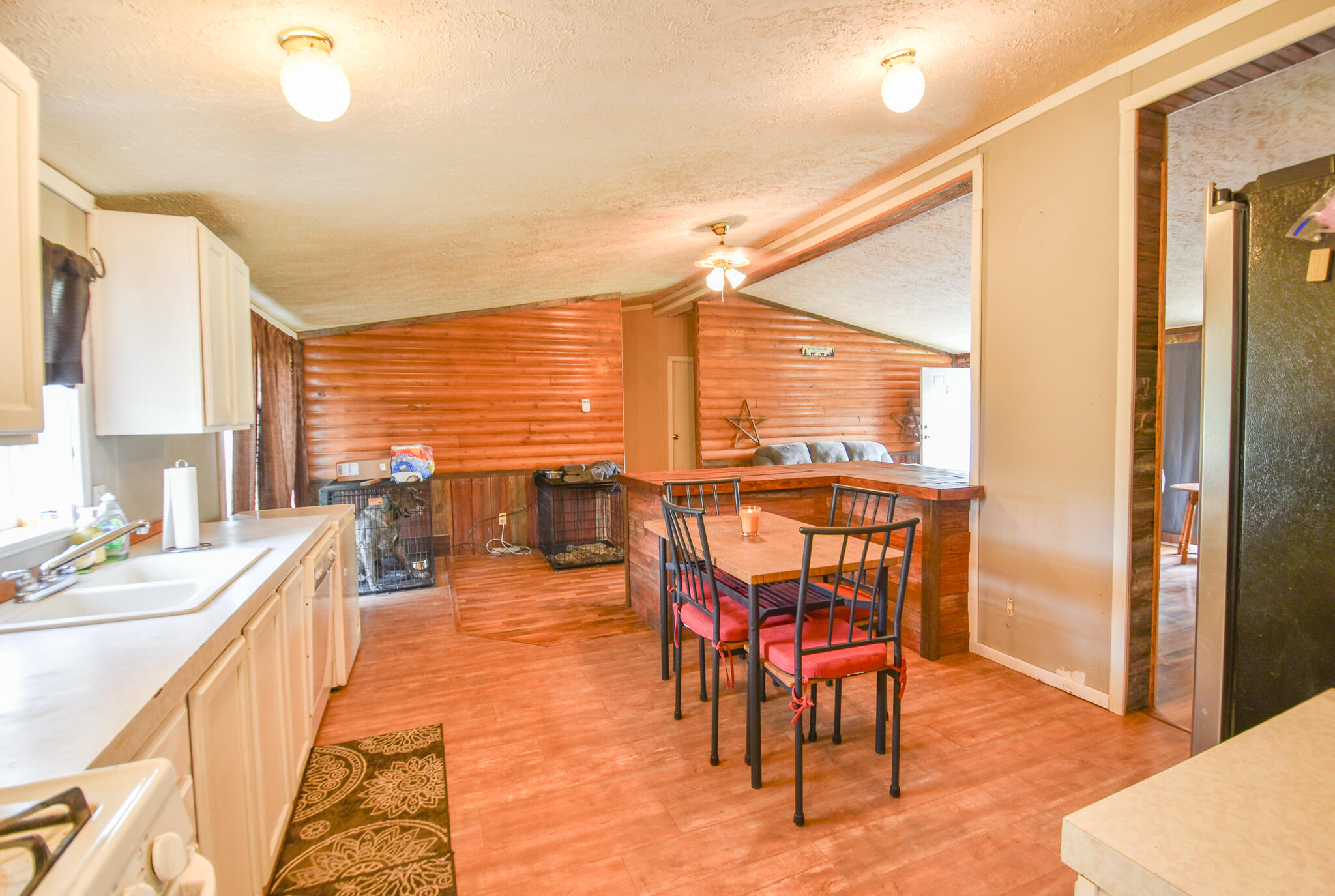444 Block Road Property Photo 9
