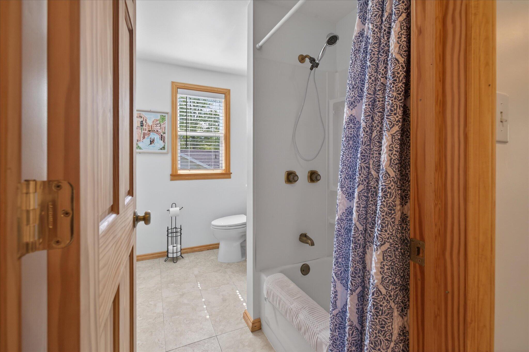 1007 W Detroit Street Property Photo 15